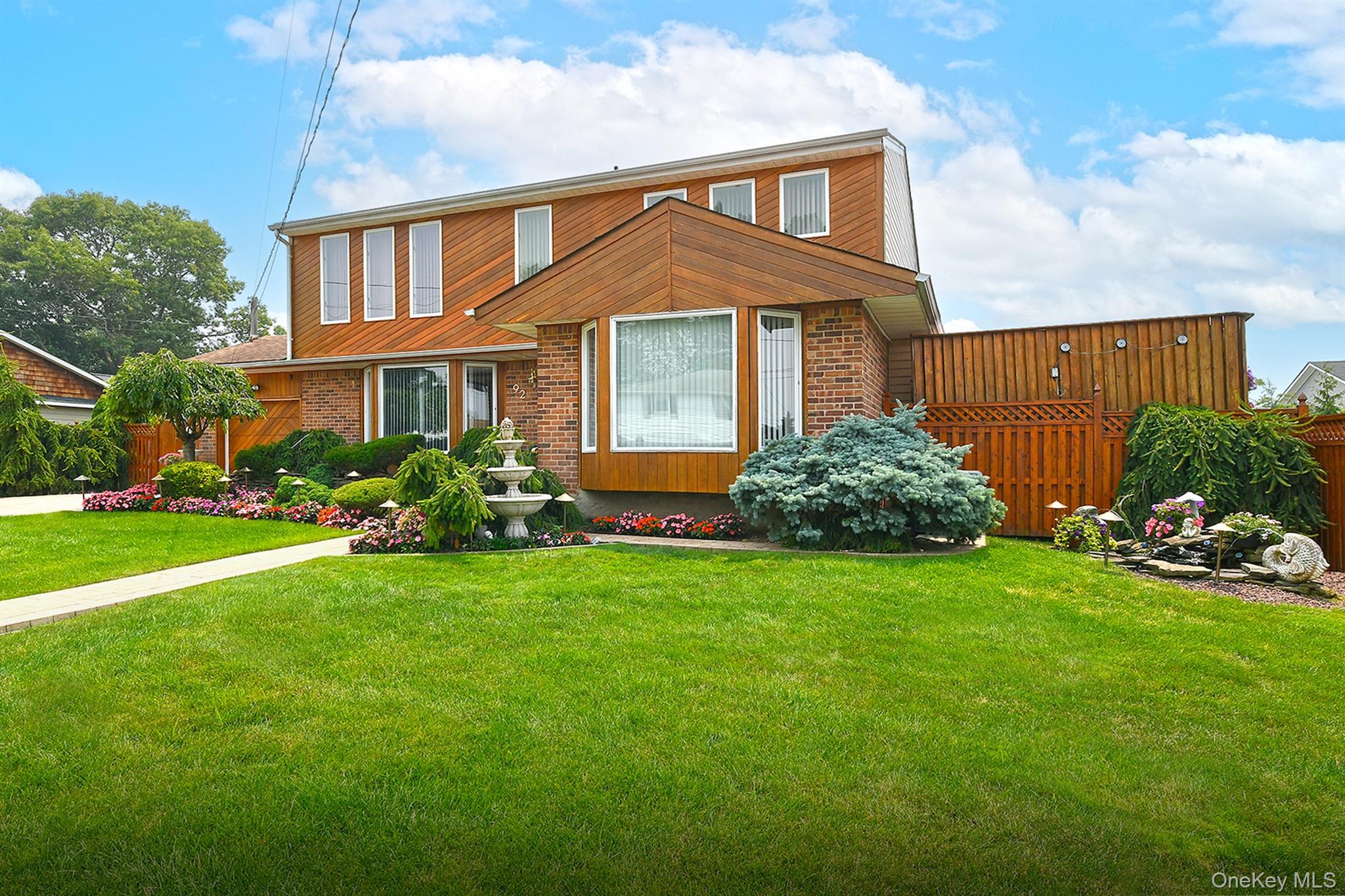 92 Bowling Lane Property Photo 4