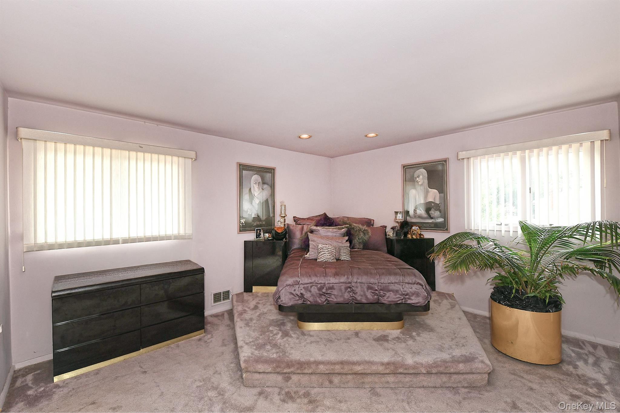 92 Bowling Lane Property Photo 12
