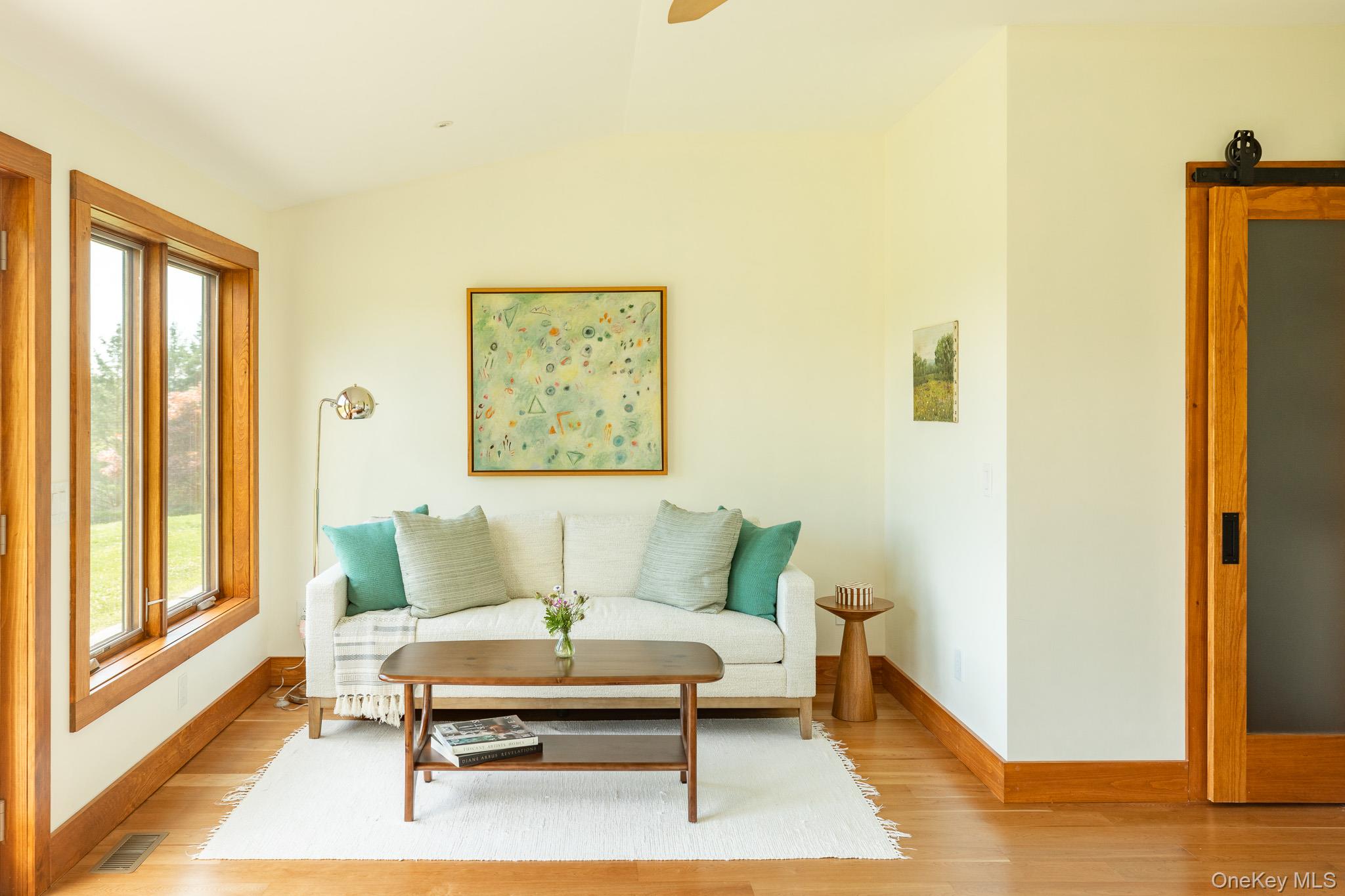 779 Queens Highway Property Photo 15