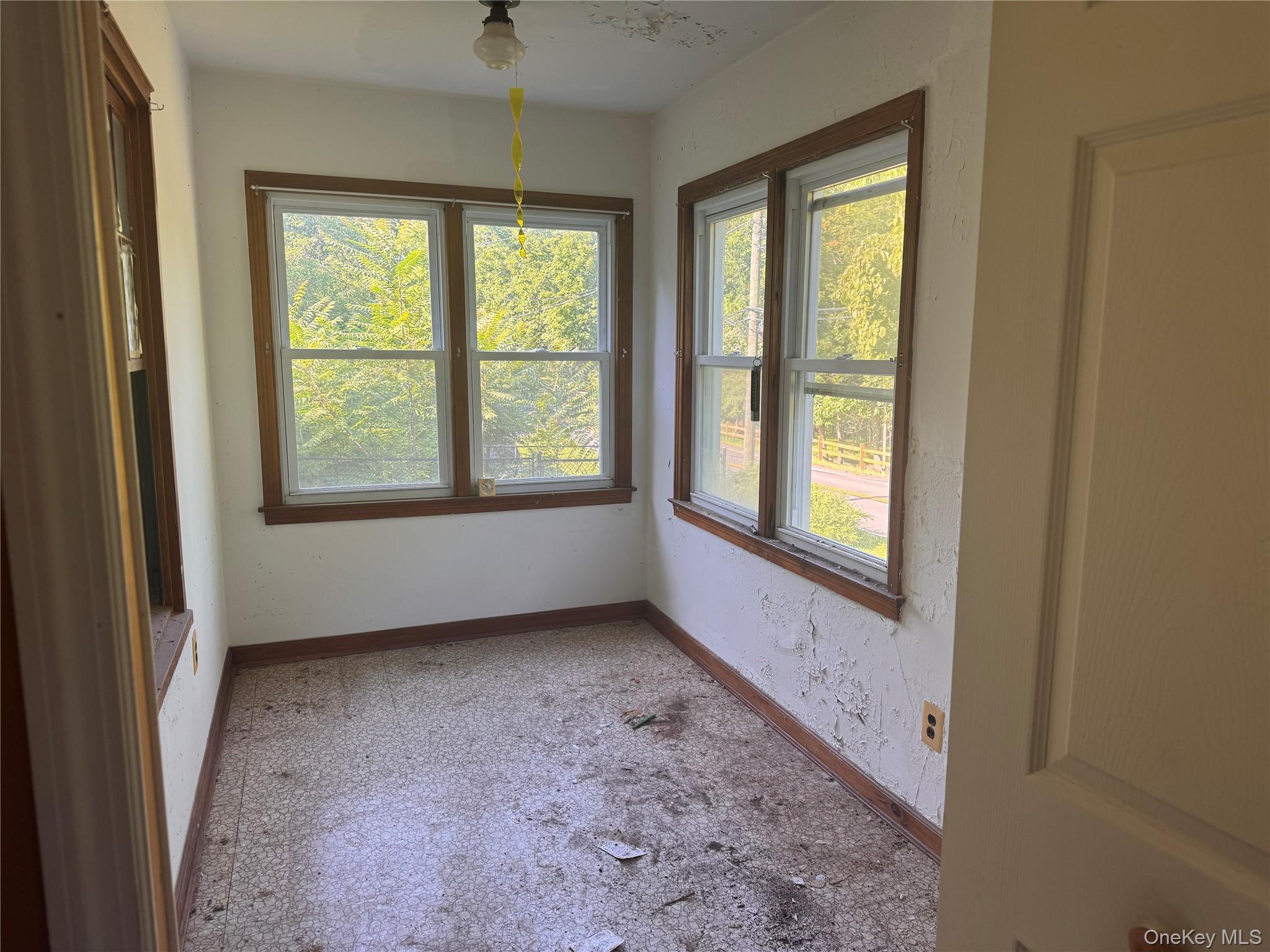 245 Zukor Road Property Photo 11