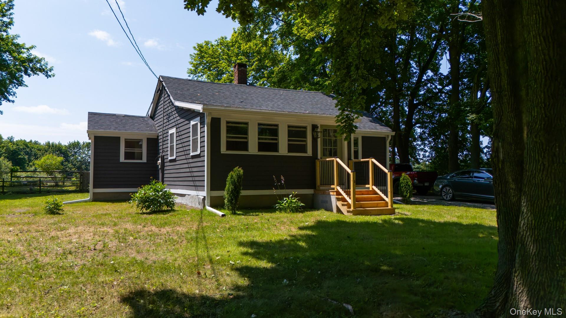 90 State Line Road Property Photo 2