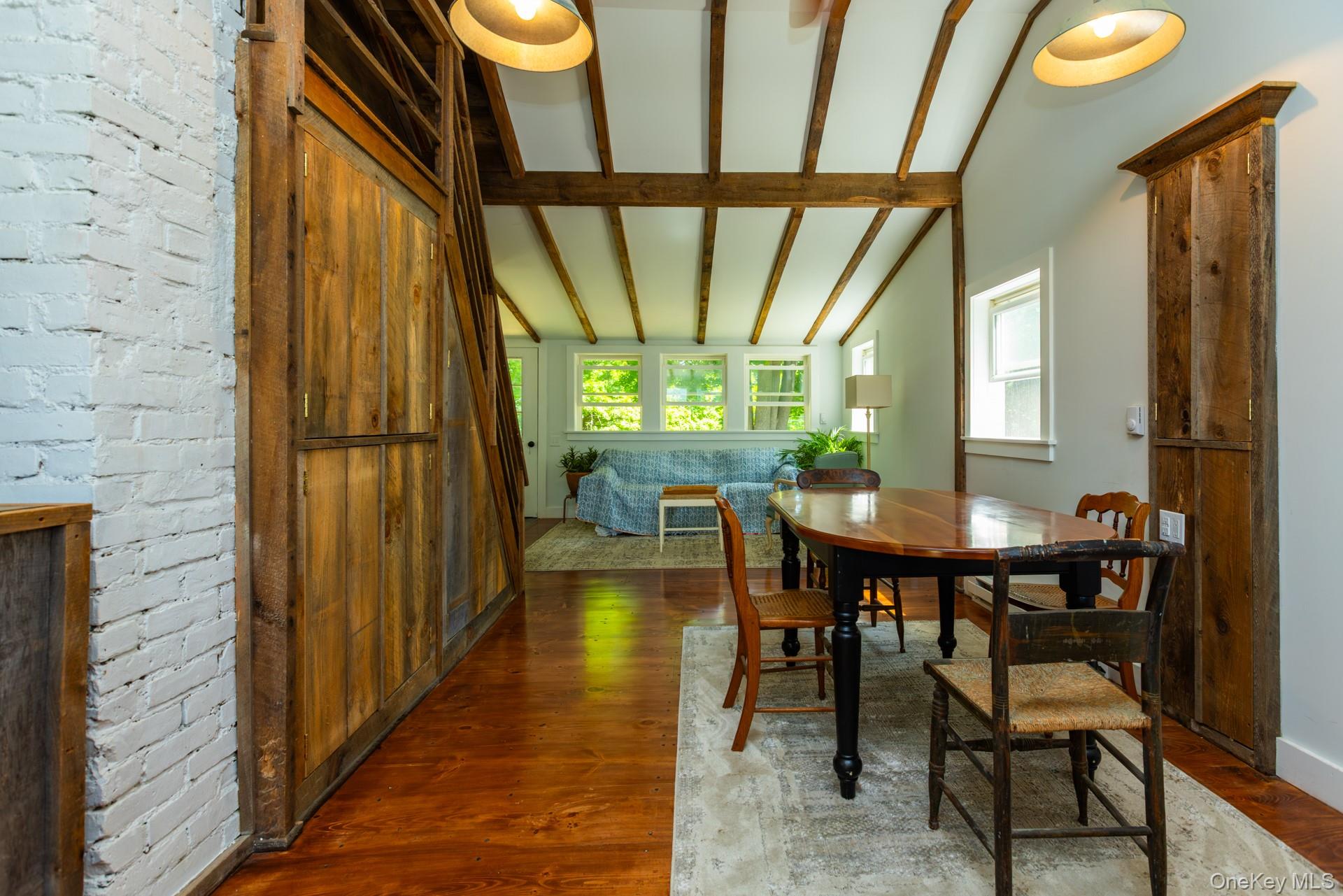 90 State Line Road Property Photo 12