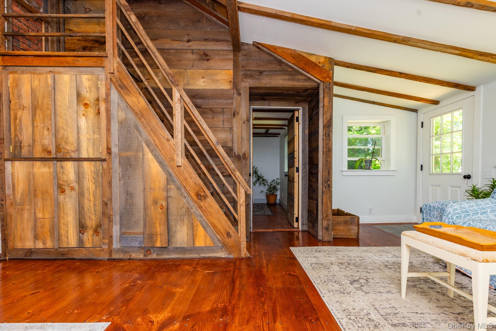 90 State Line Road Property Photo 14