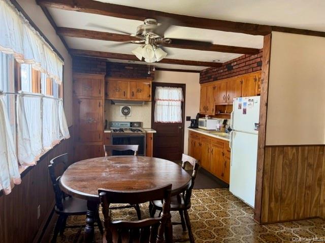 1026163 Property Photo 3