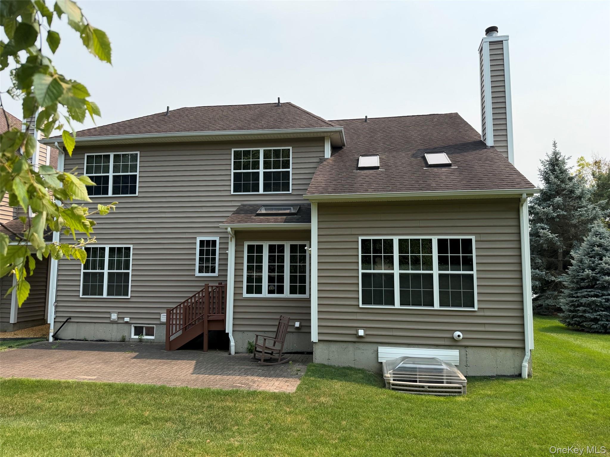 415 Vassar Place Property Photo 2