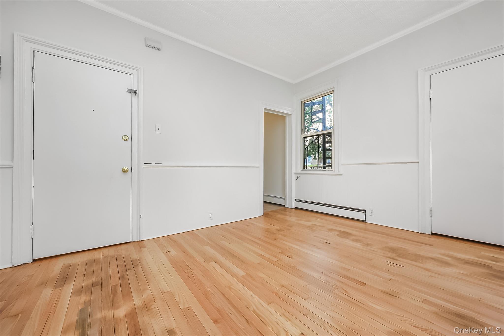 22-12/14 126th Street Property Photo 4