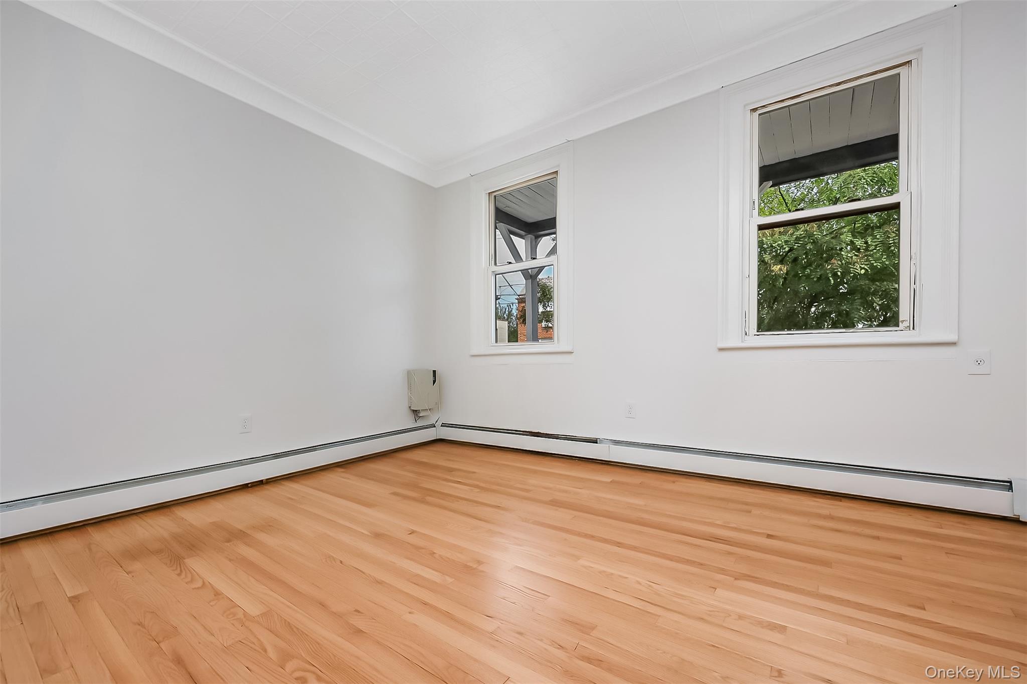 22-12/14 126th Street Property Photo 9