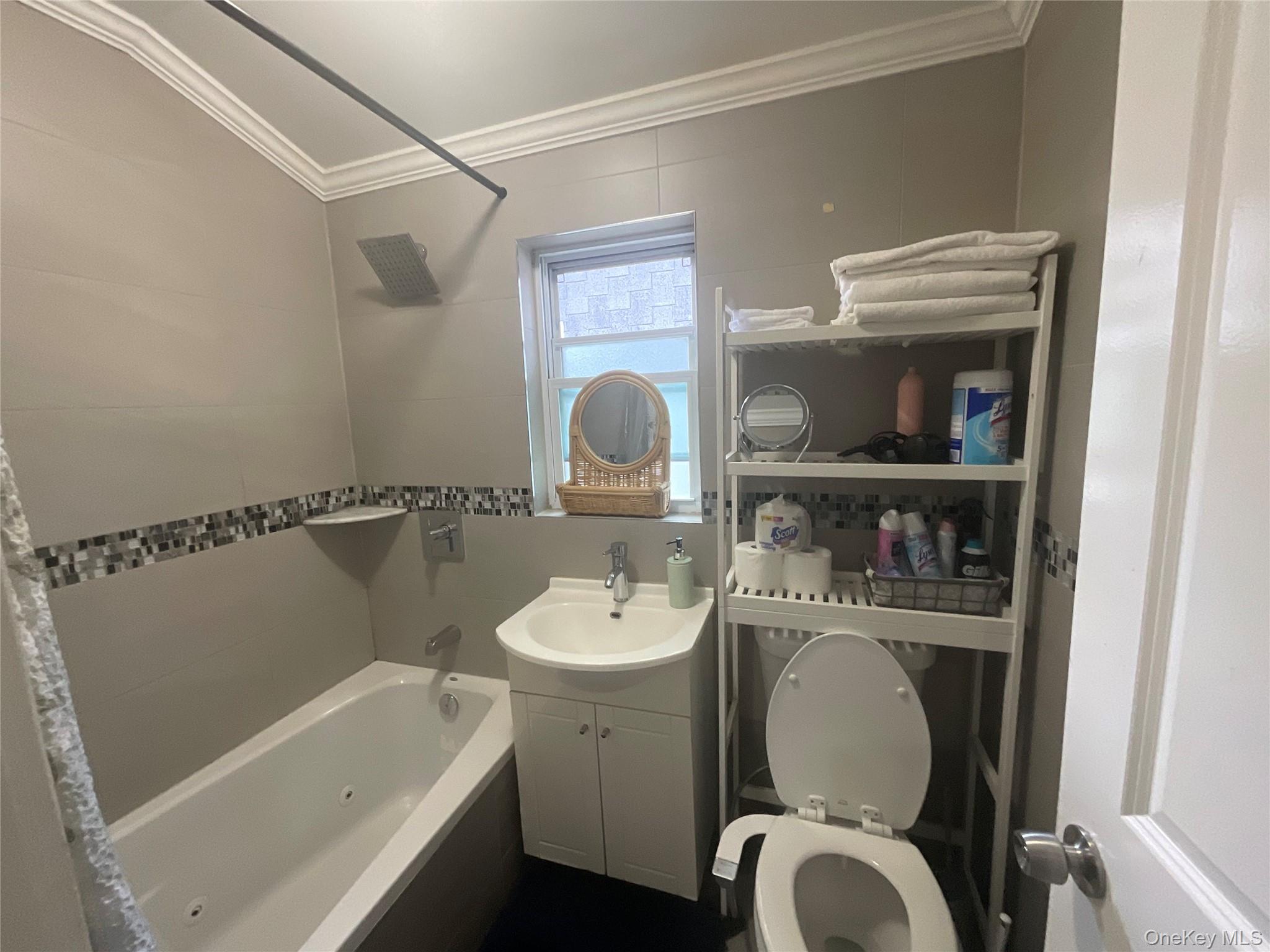 11511 172nd Street Property Photo 4