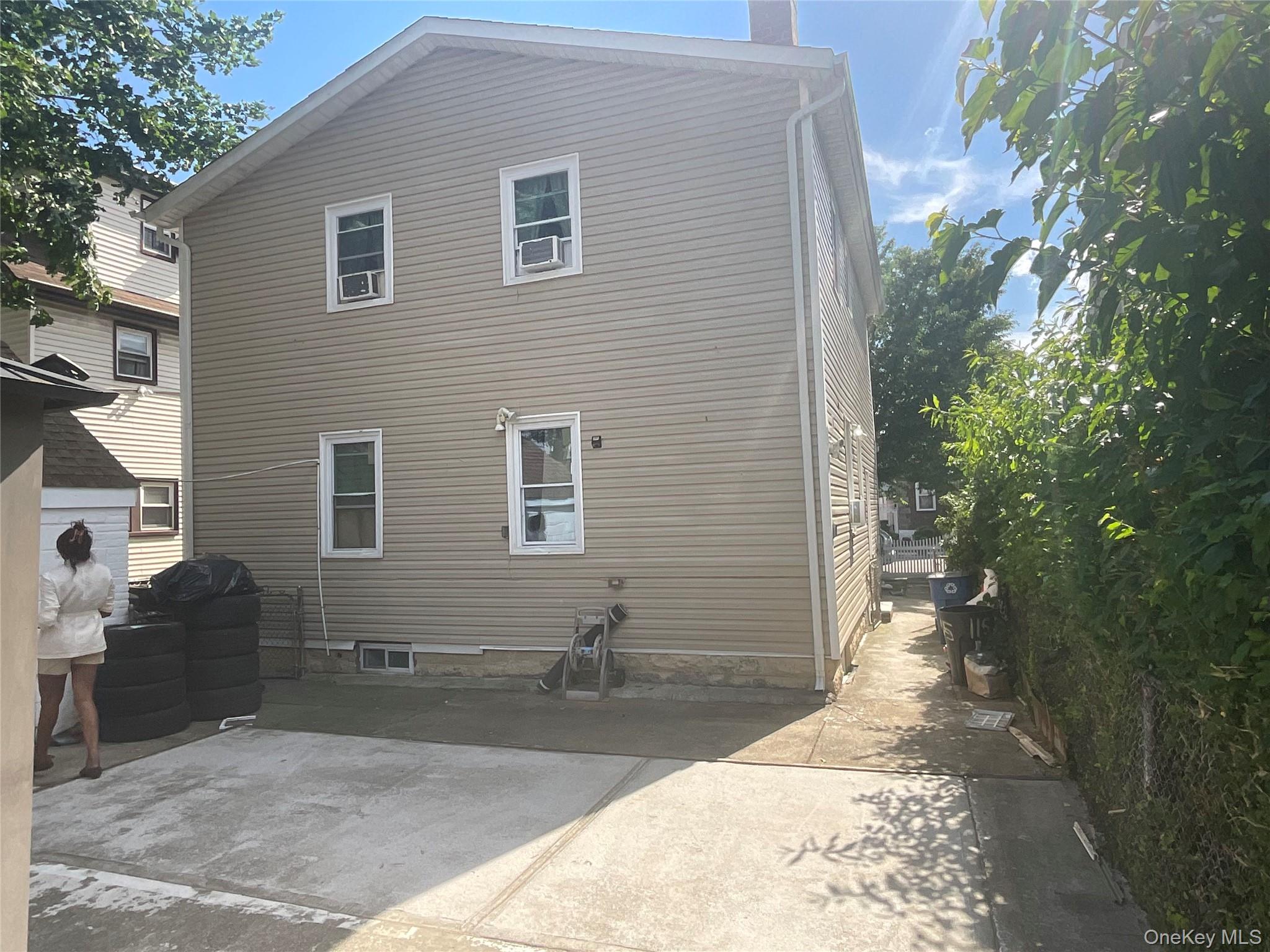 11511 172nd Street Property Photo 7