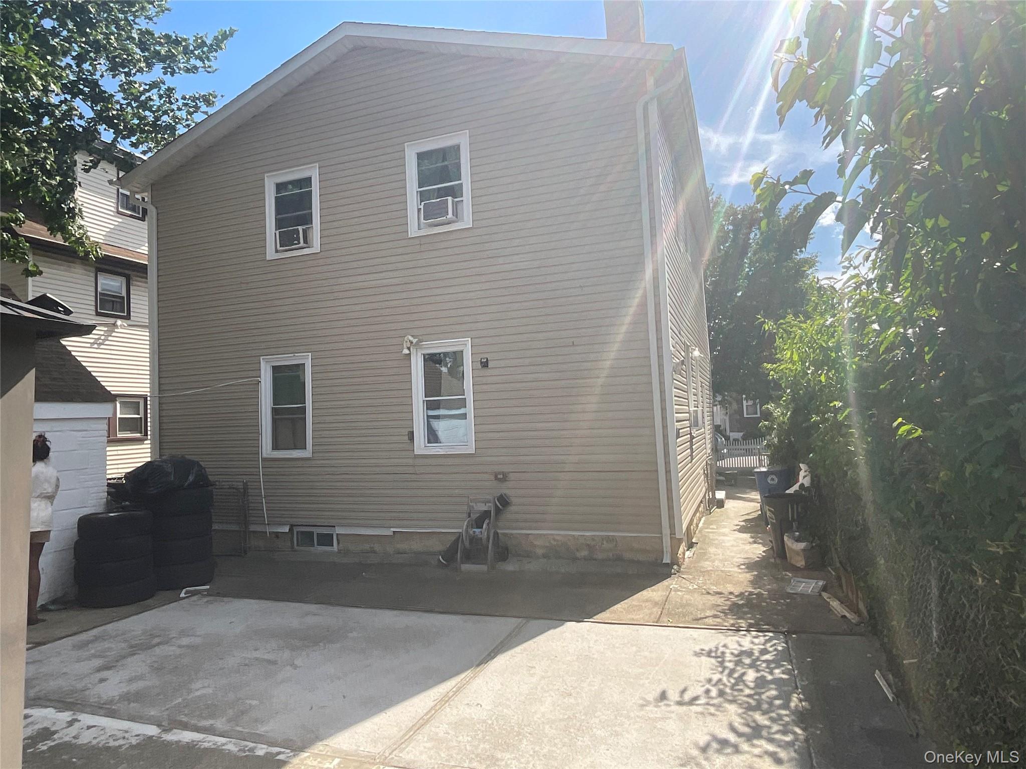 11511 172nd Street Property Photo 8