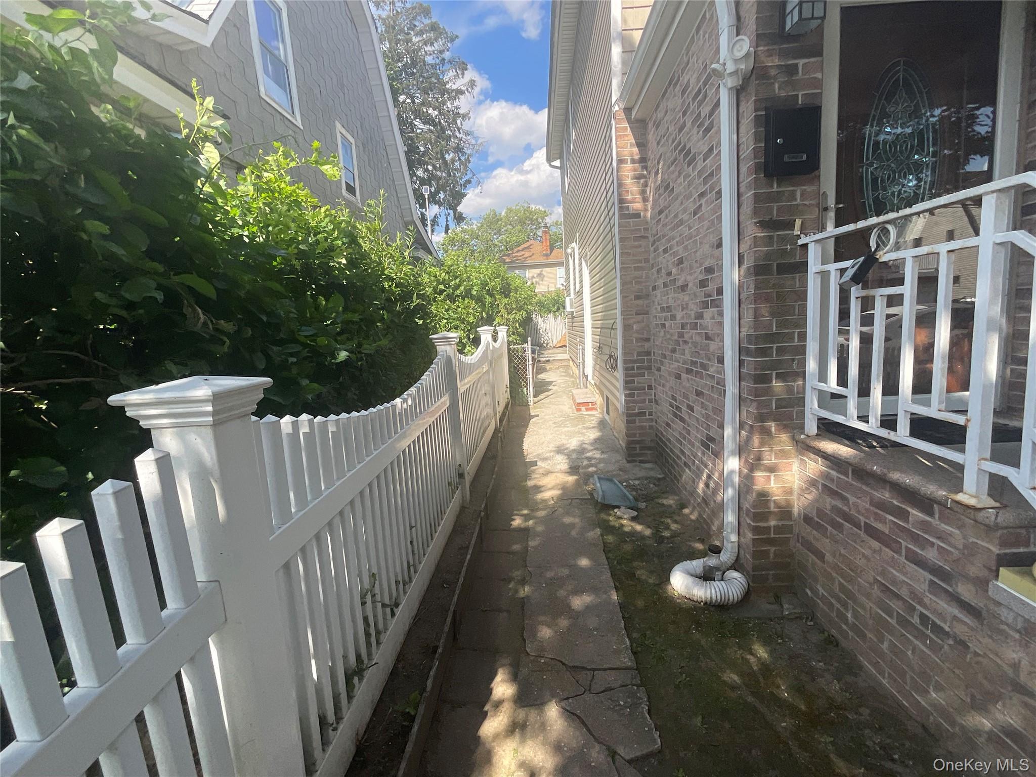 11511 172nd Street Property Photo 10