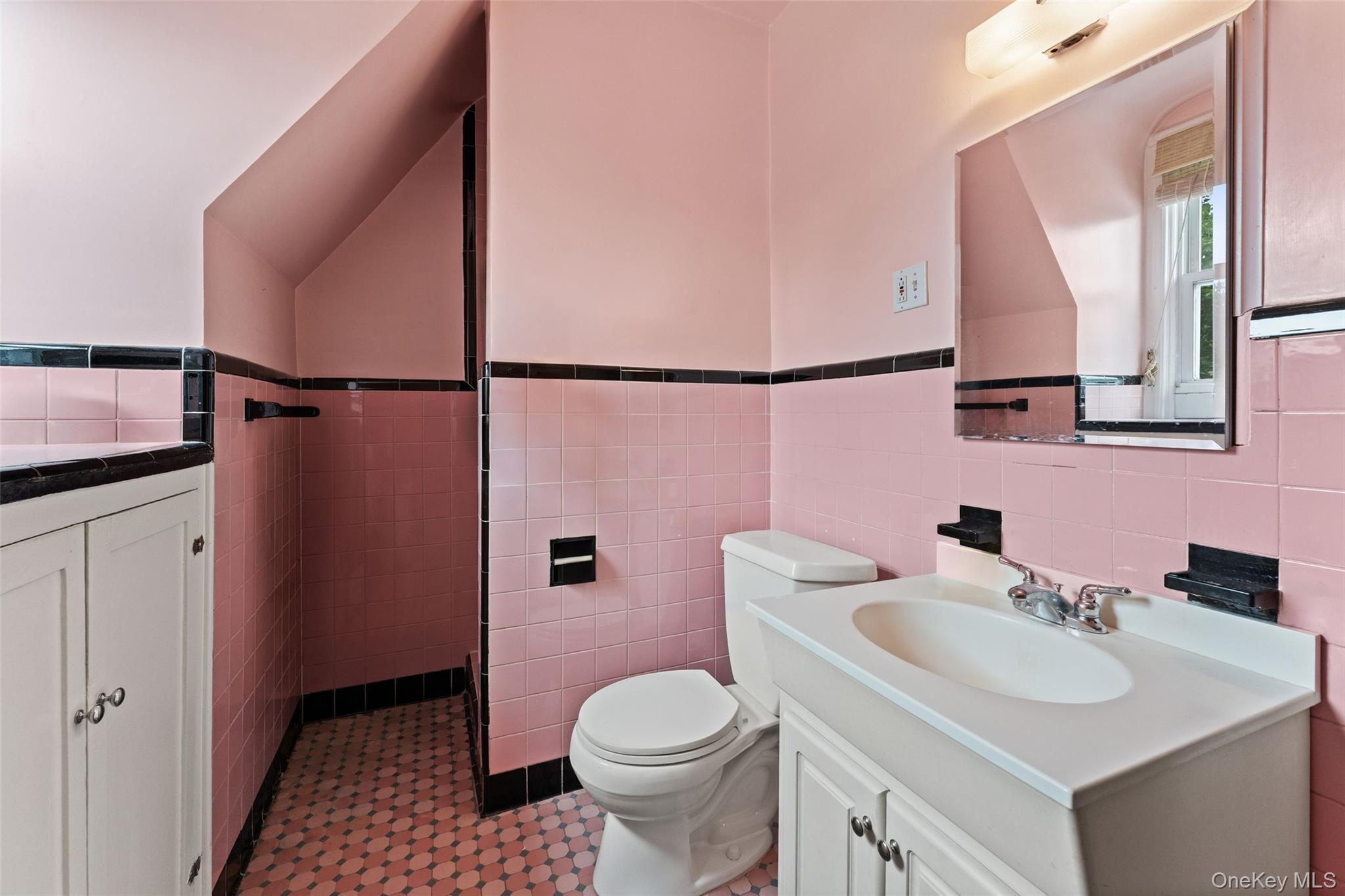 33 Deerfield Avenue Property Photo 14