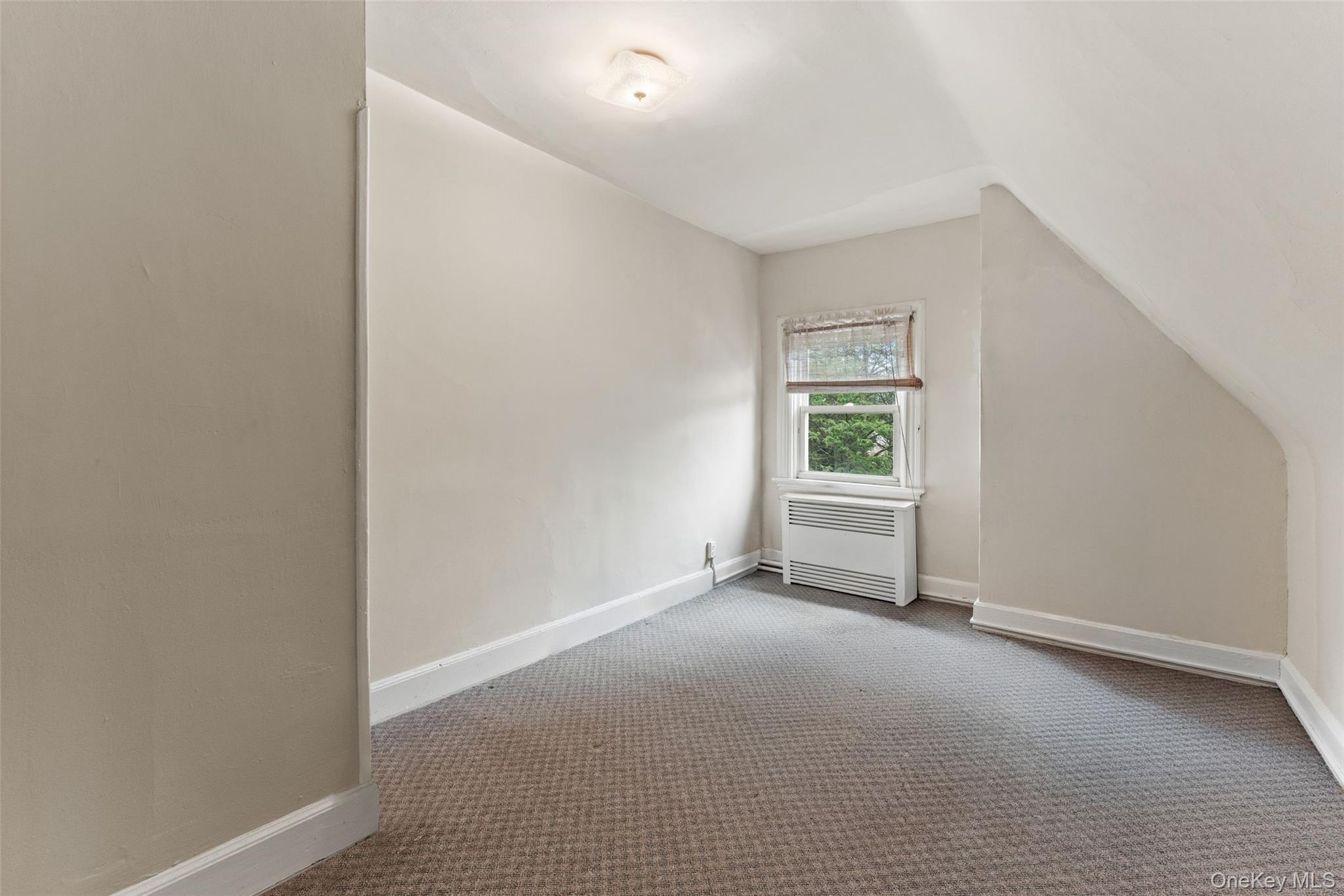 33 Deerfield Avenue Property Photo 15