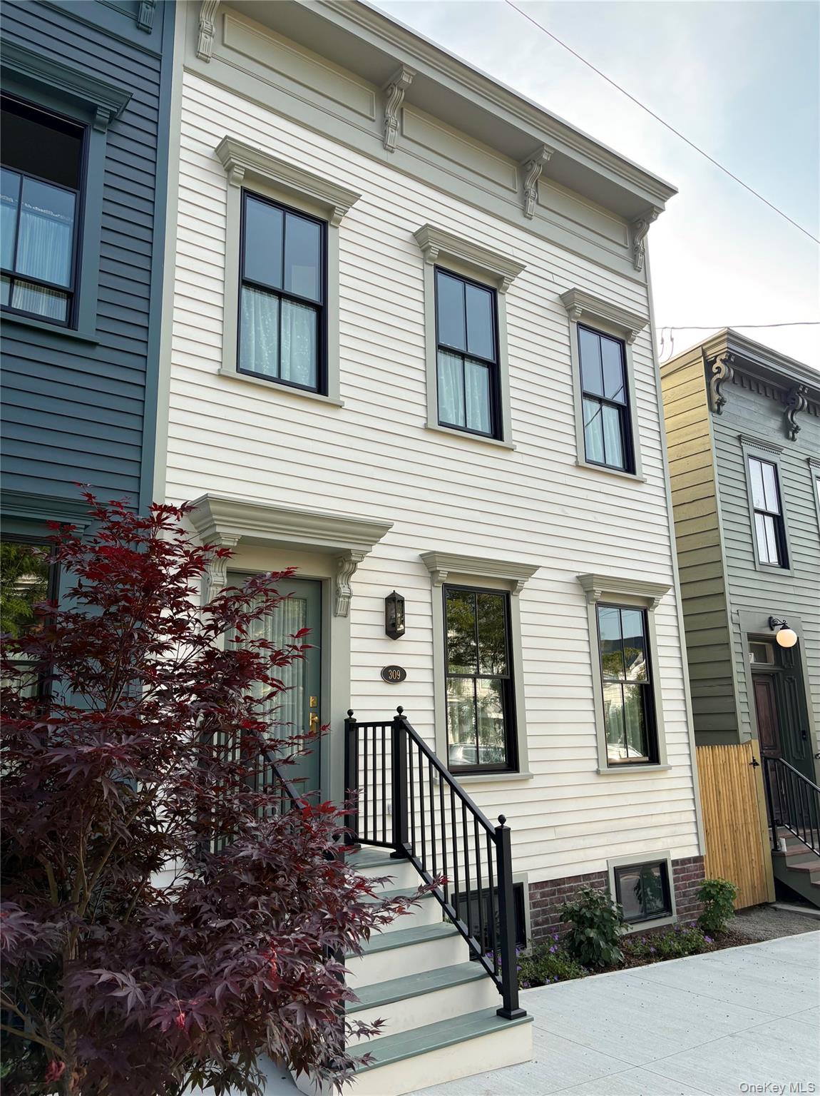 309 State Street Property Photo 4
