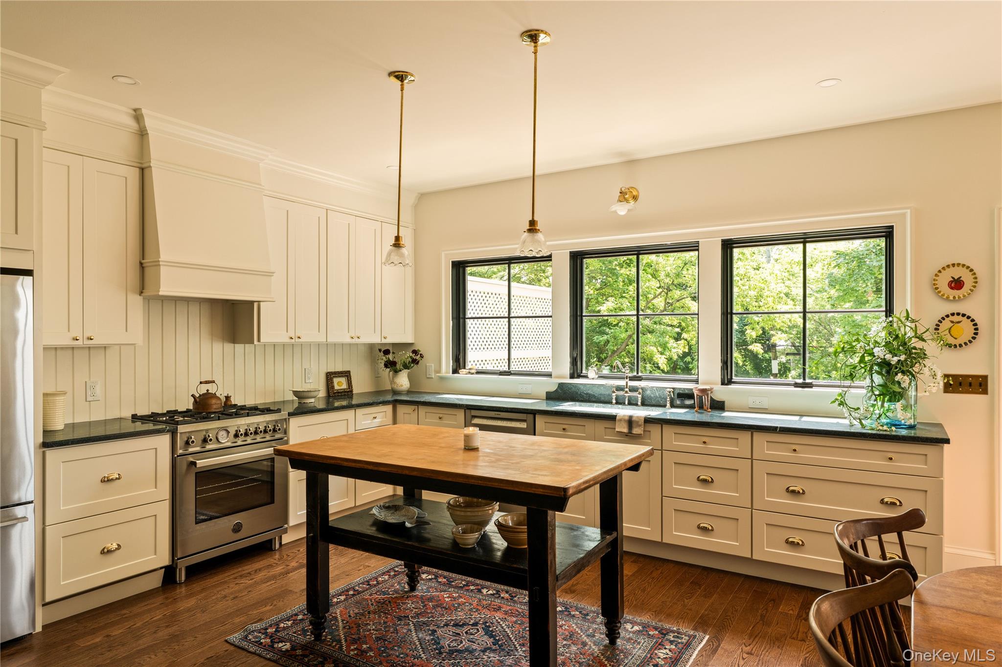 309 State Street Property Photo 17