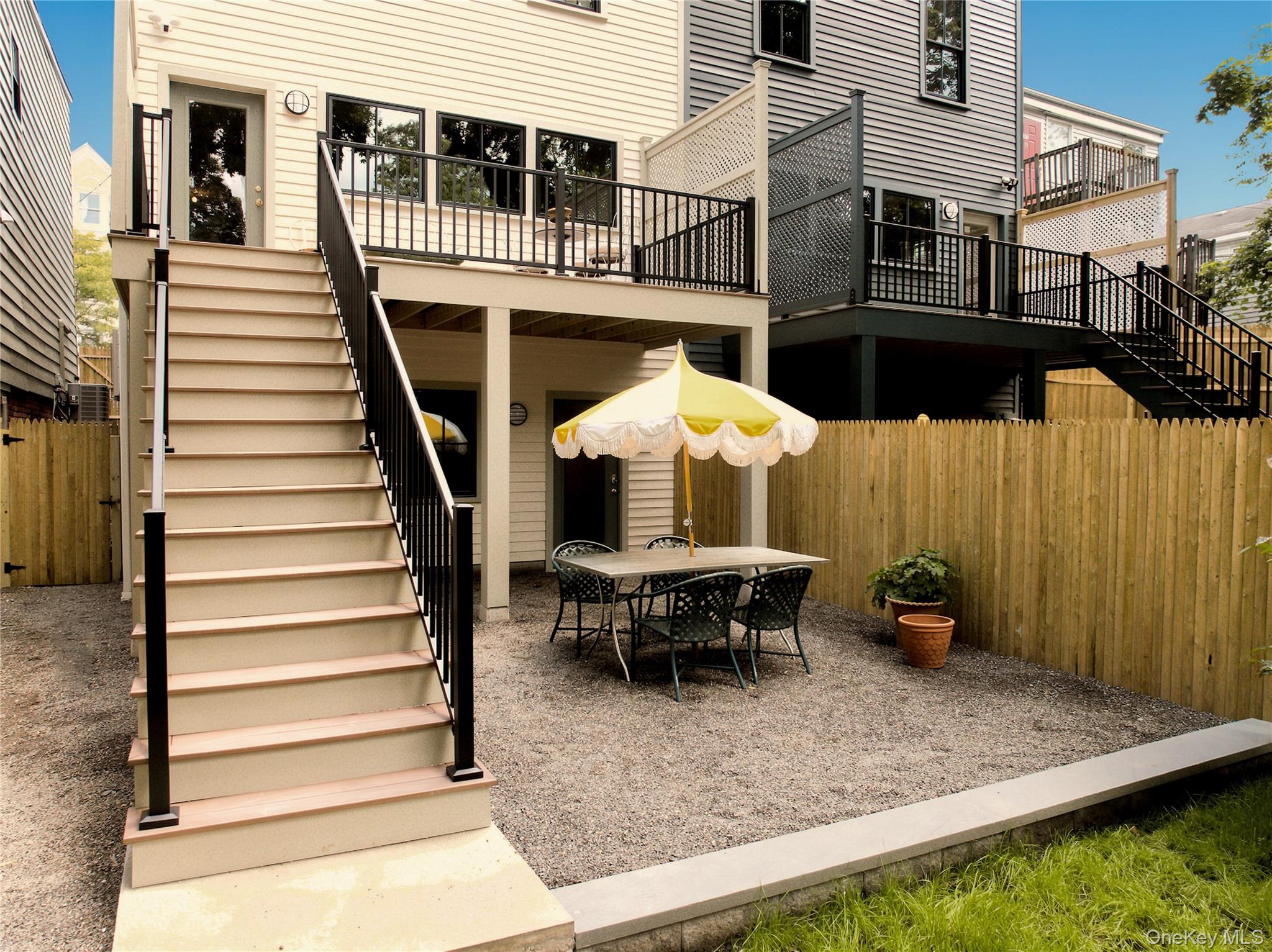 309 State Street Property Photo 43