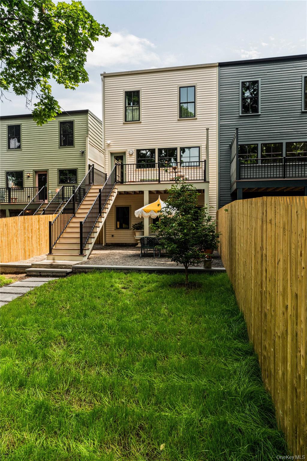 309 State Street Property Photo 44