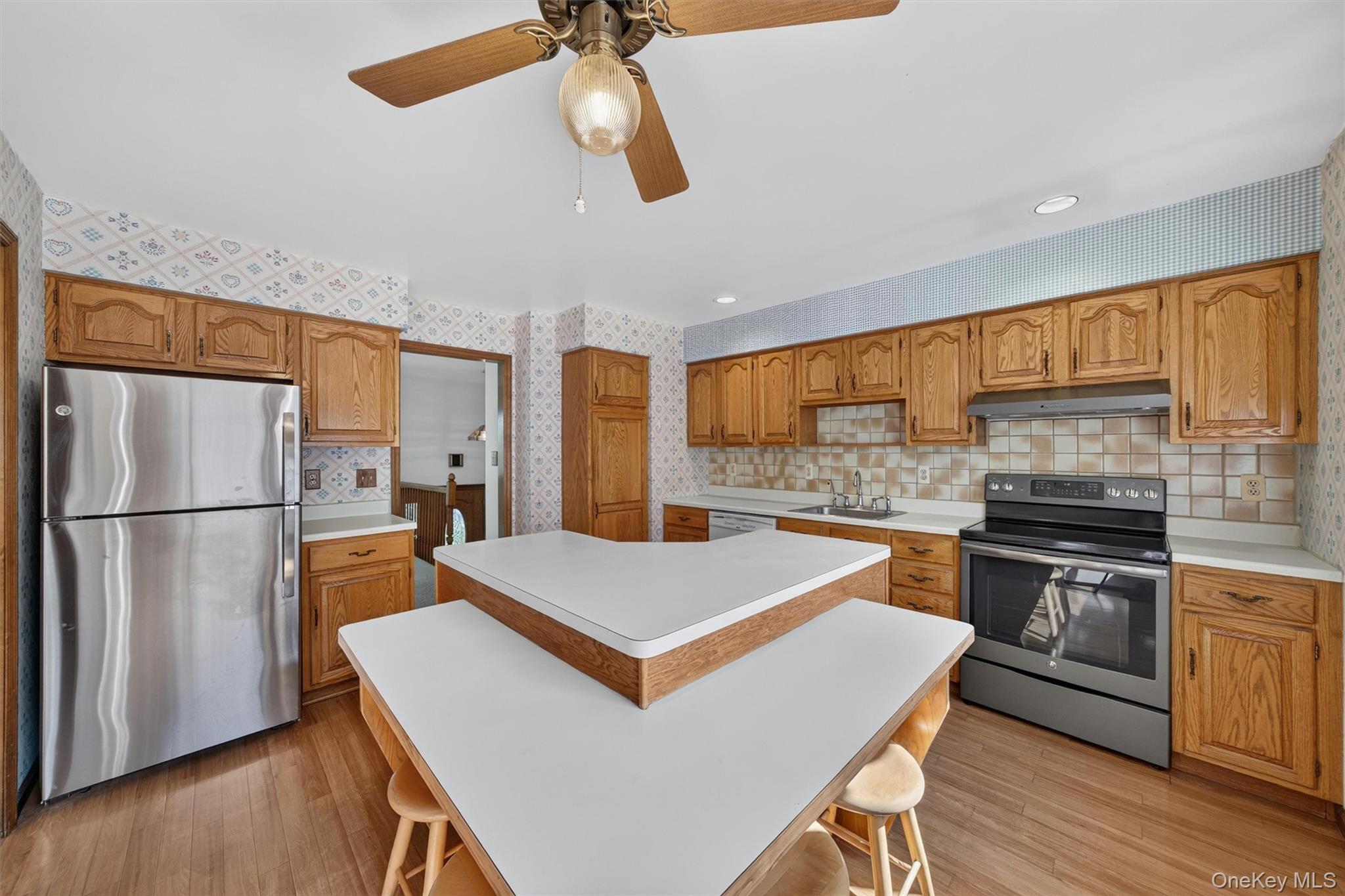 33 Seaman Road Property Photo 11