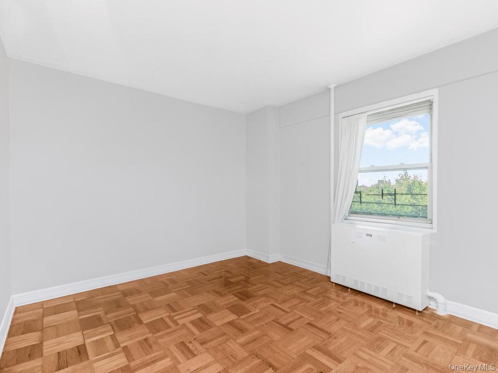 2 Fordham Hill Oval 5b Property Photo 13
