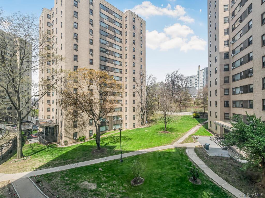 2 Fordham Hill Oval 5b Property Photo 21