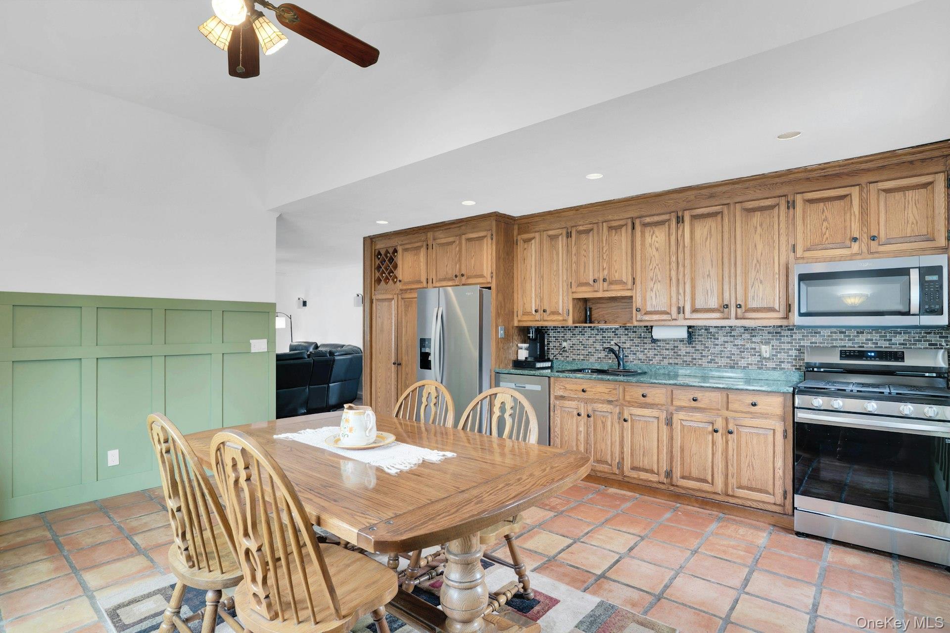 5 Stagg Lane Property Photo 7