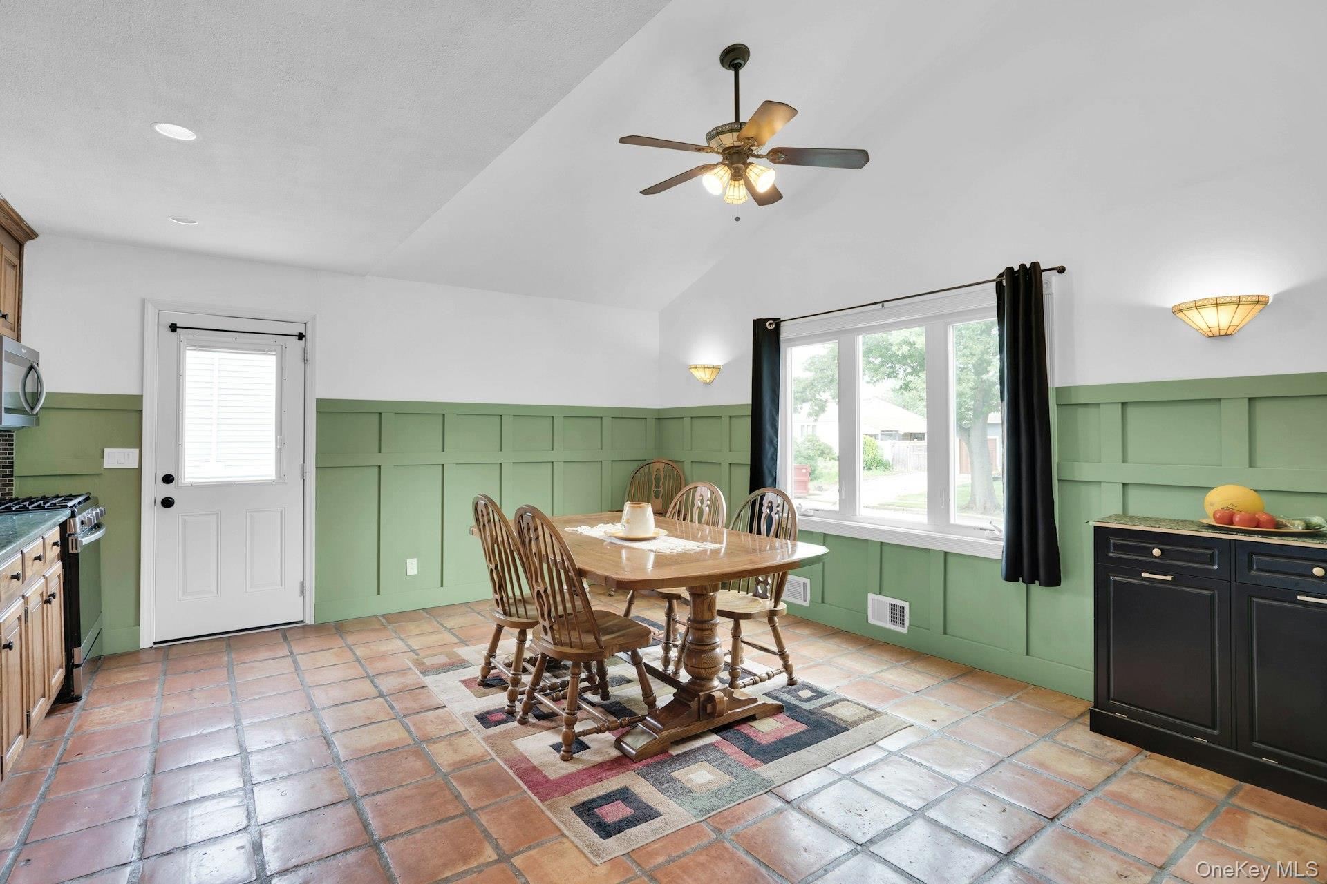 5 Stagg Lane Property Photo 9