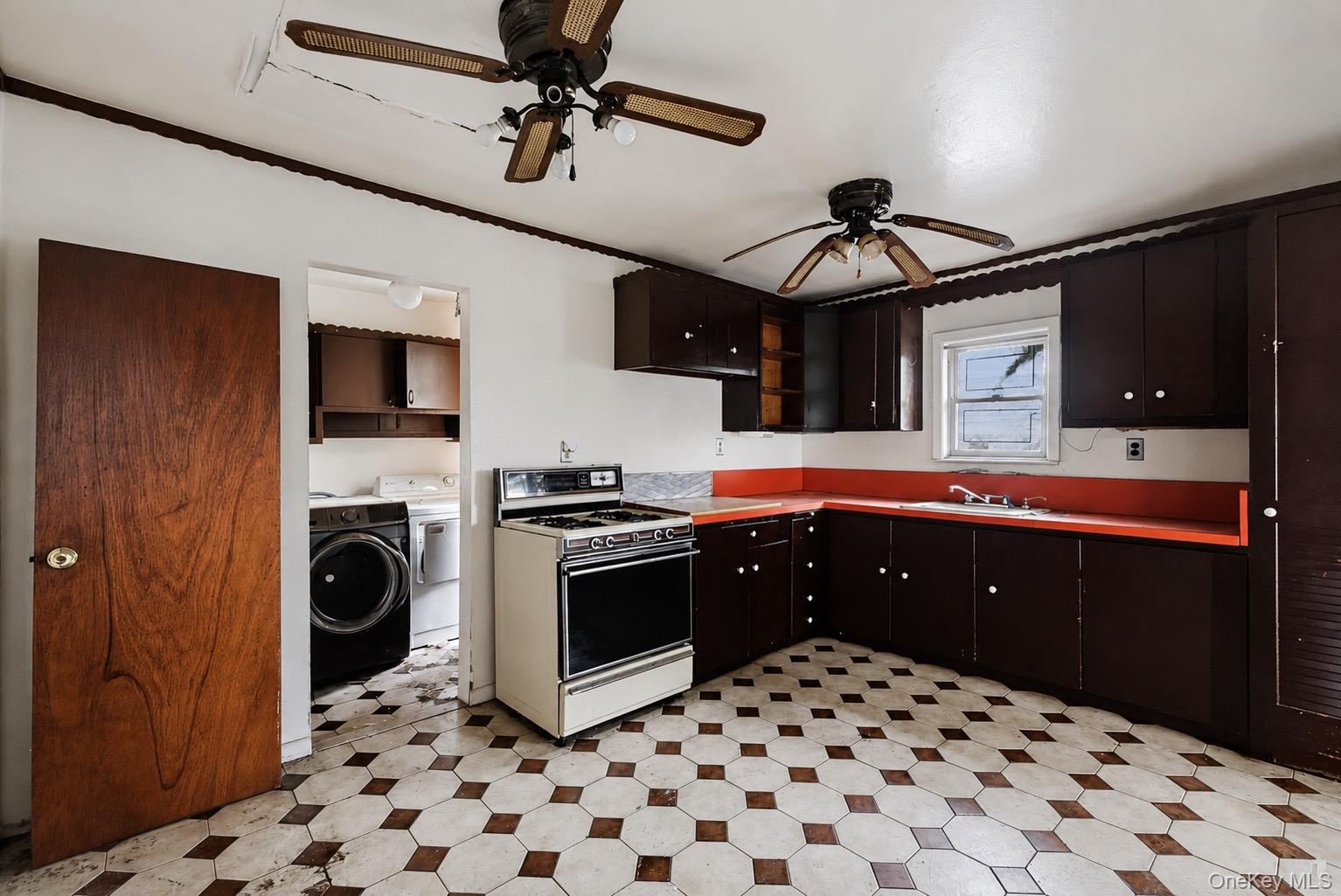 2221 Utica Avenue Property Photo 7