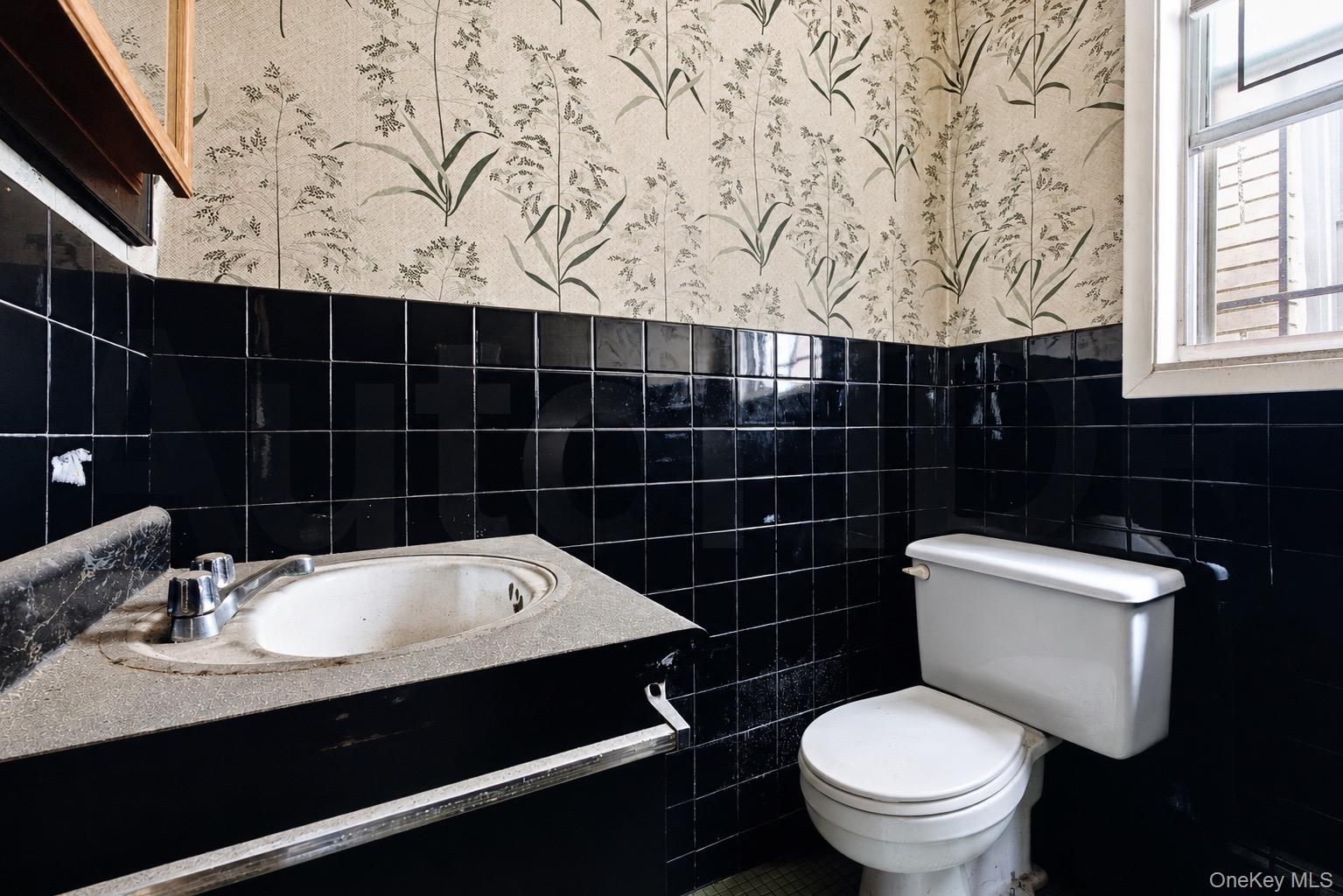 2221 Utica Avenue Property Photo 8