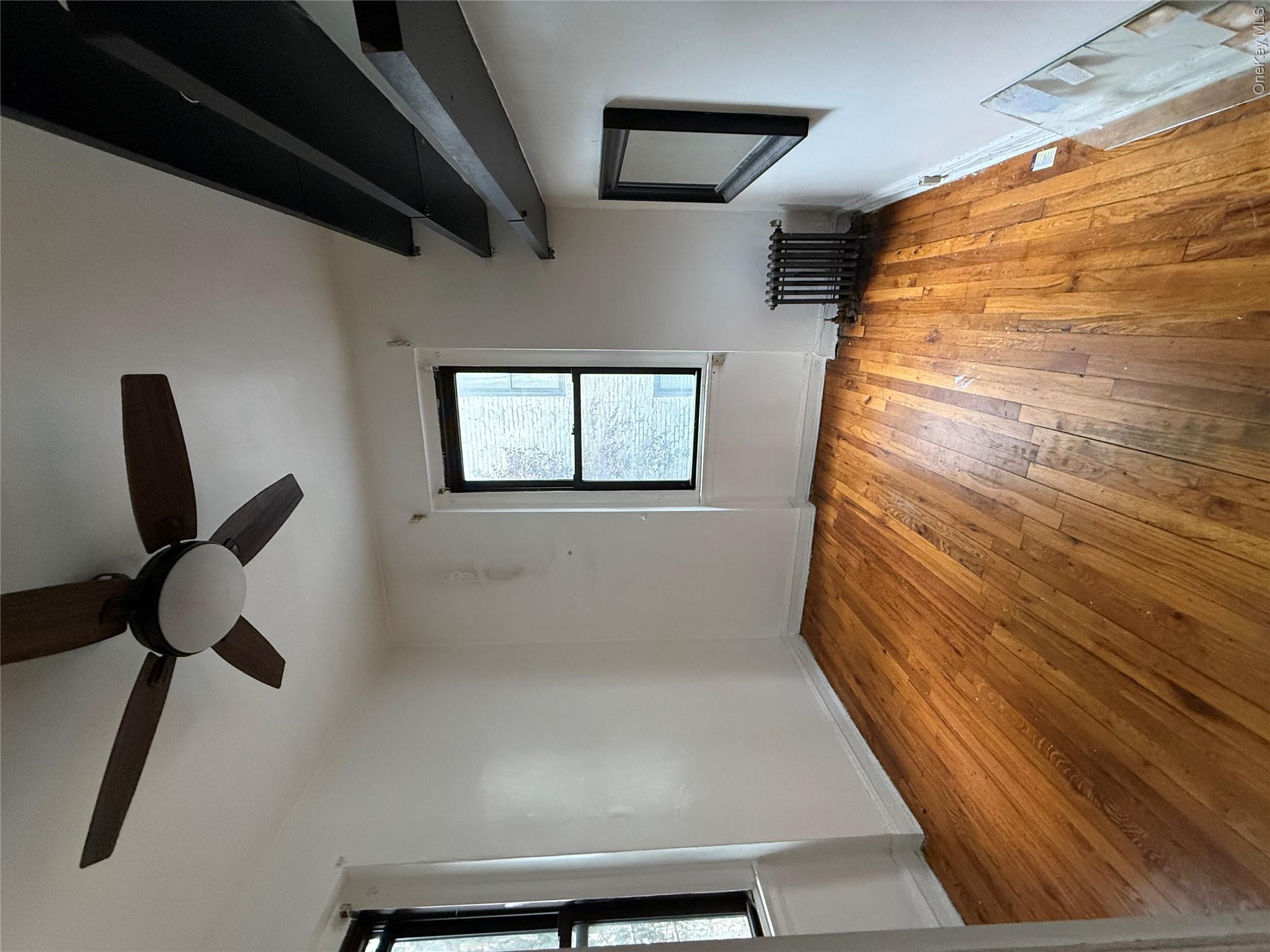 2167 33rd Street 3h Property Photo 8