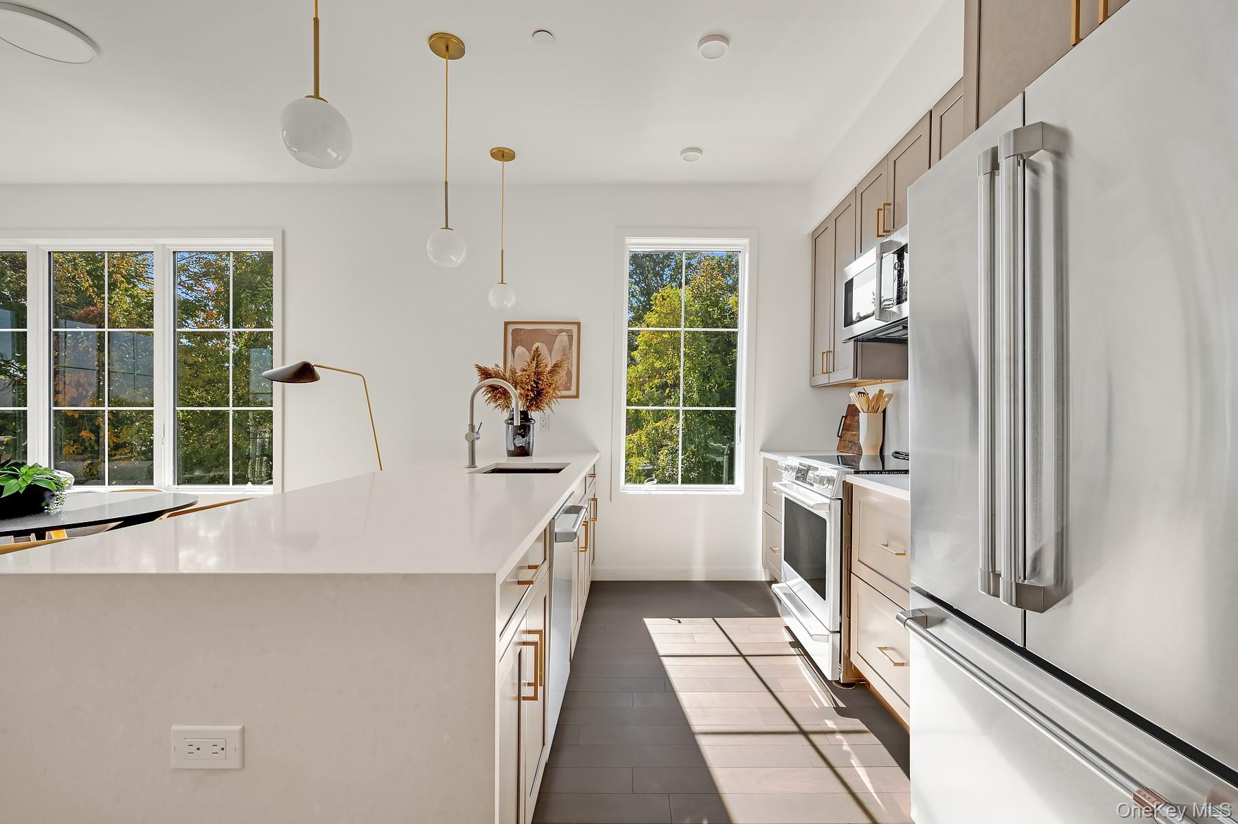7 S Highland Avenue M03 Property Photo 1
