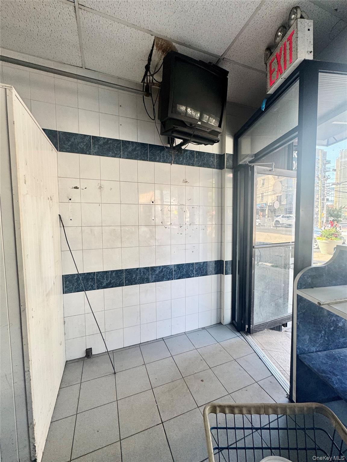 1026214 Property Photo 2
