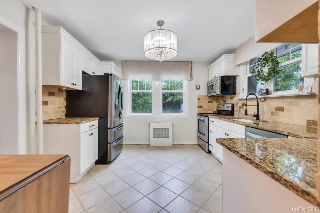 214 1st Street Property Photo 13