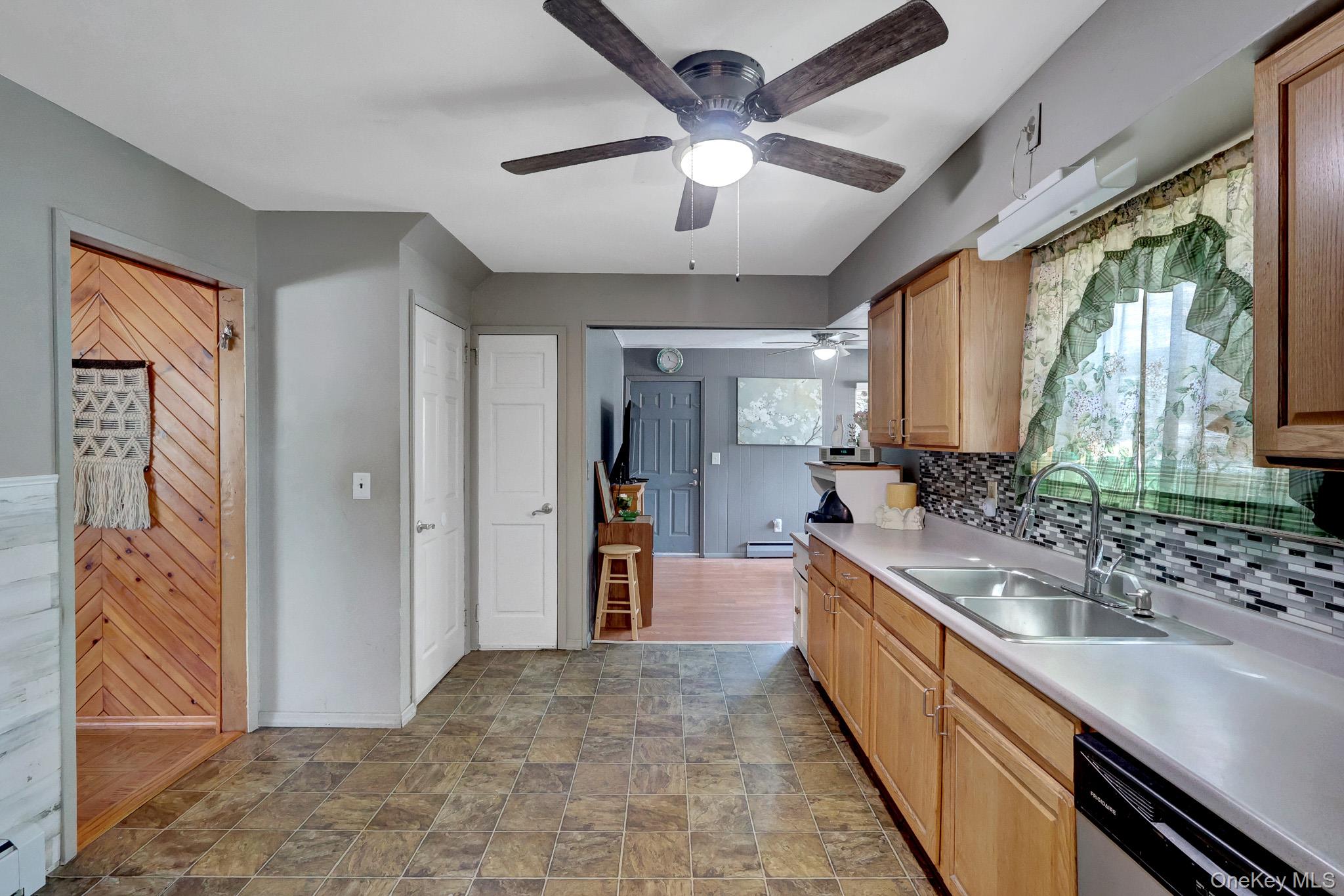 105 Madison Avenue Property Photo 11