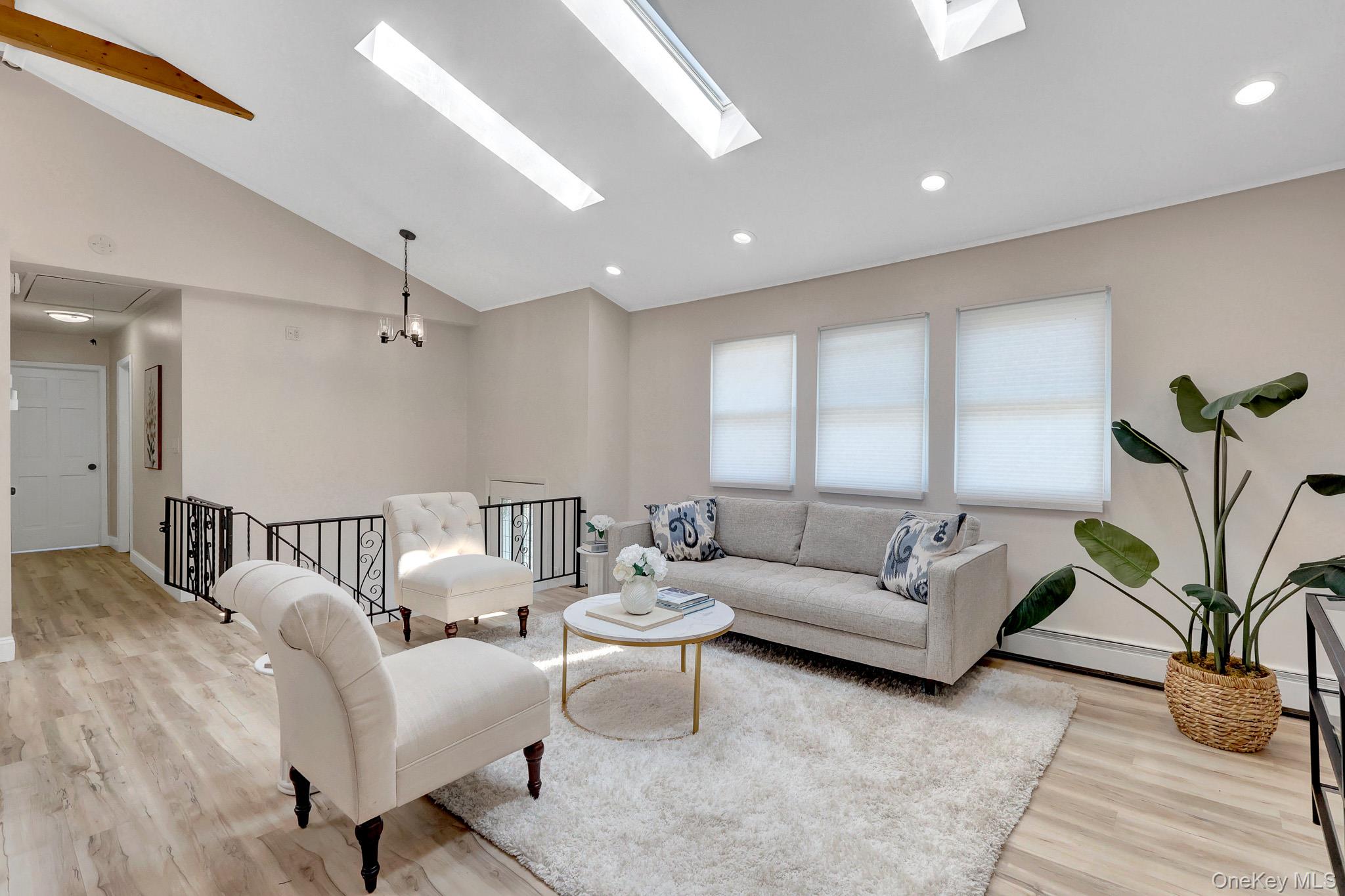 3612 Somerset Drive Property Photo 6