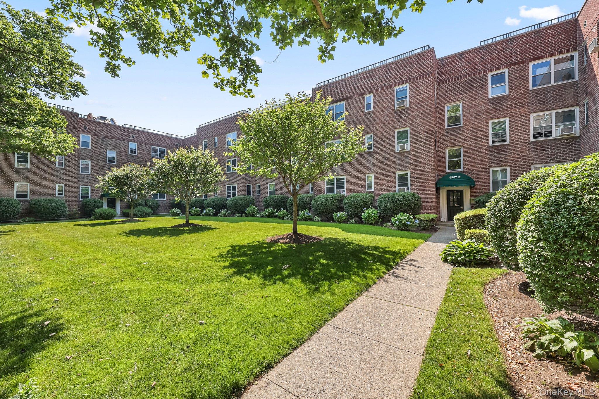 4782 Boston Post A- 3b Property Photo 3