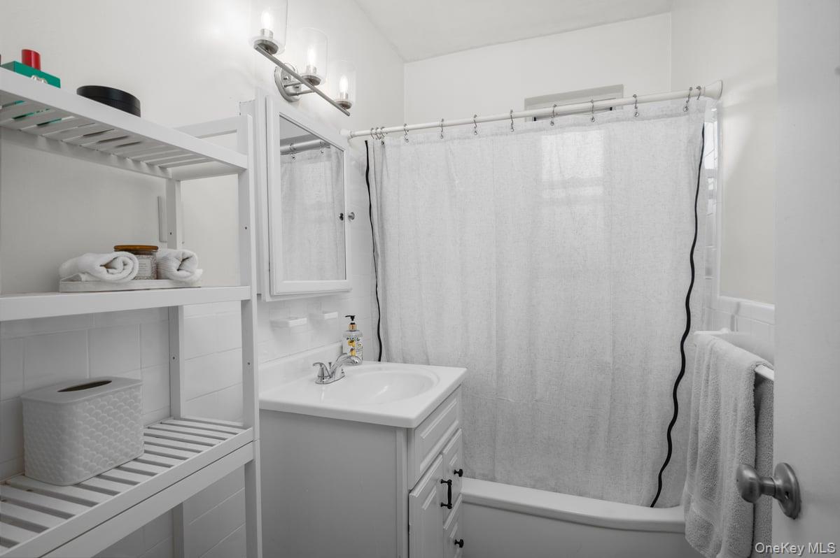 4782 Boston Post A- 3b Property Photo 13