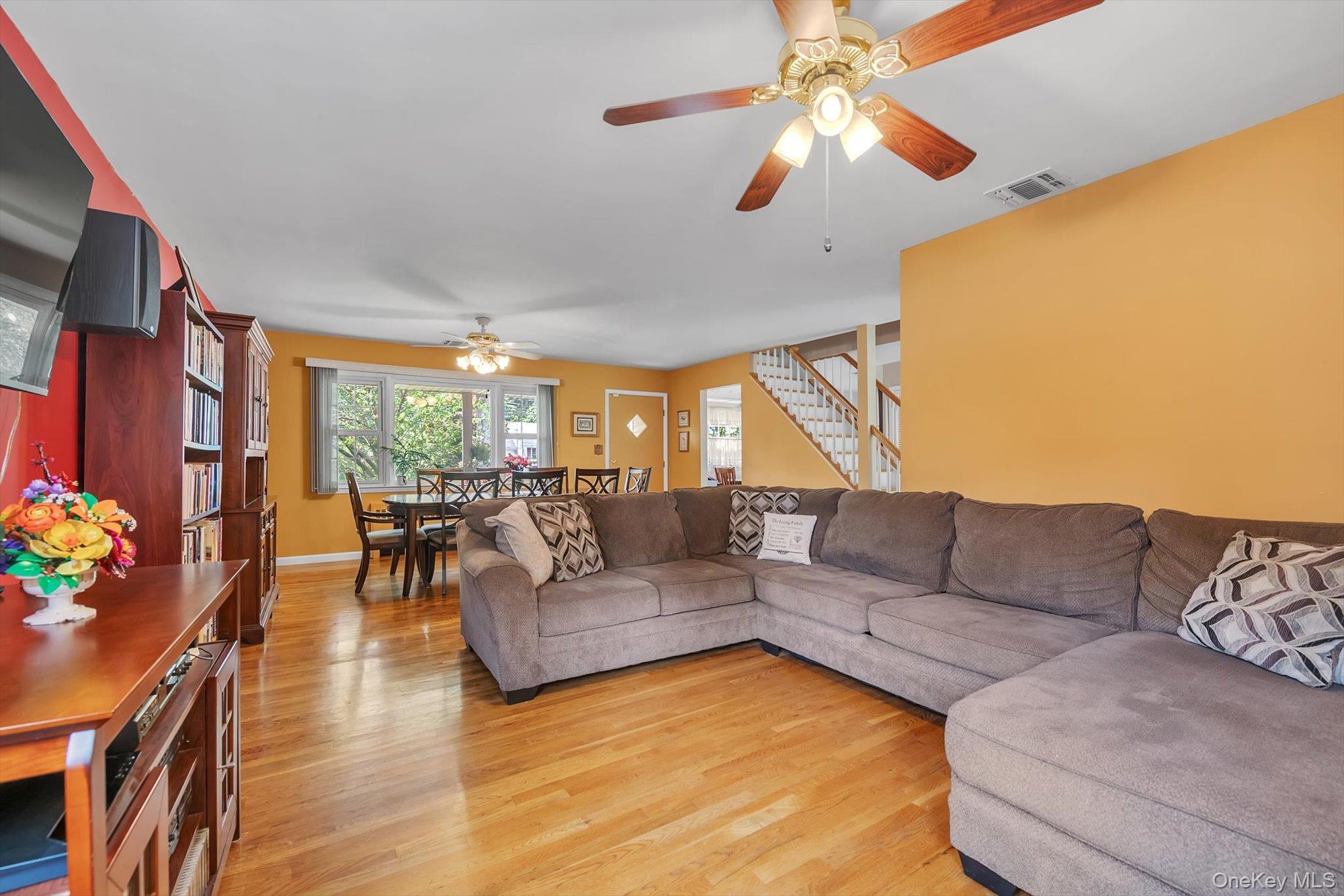 202b 1st Street Property Photo 5