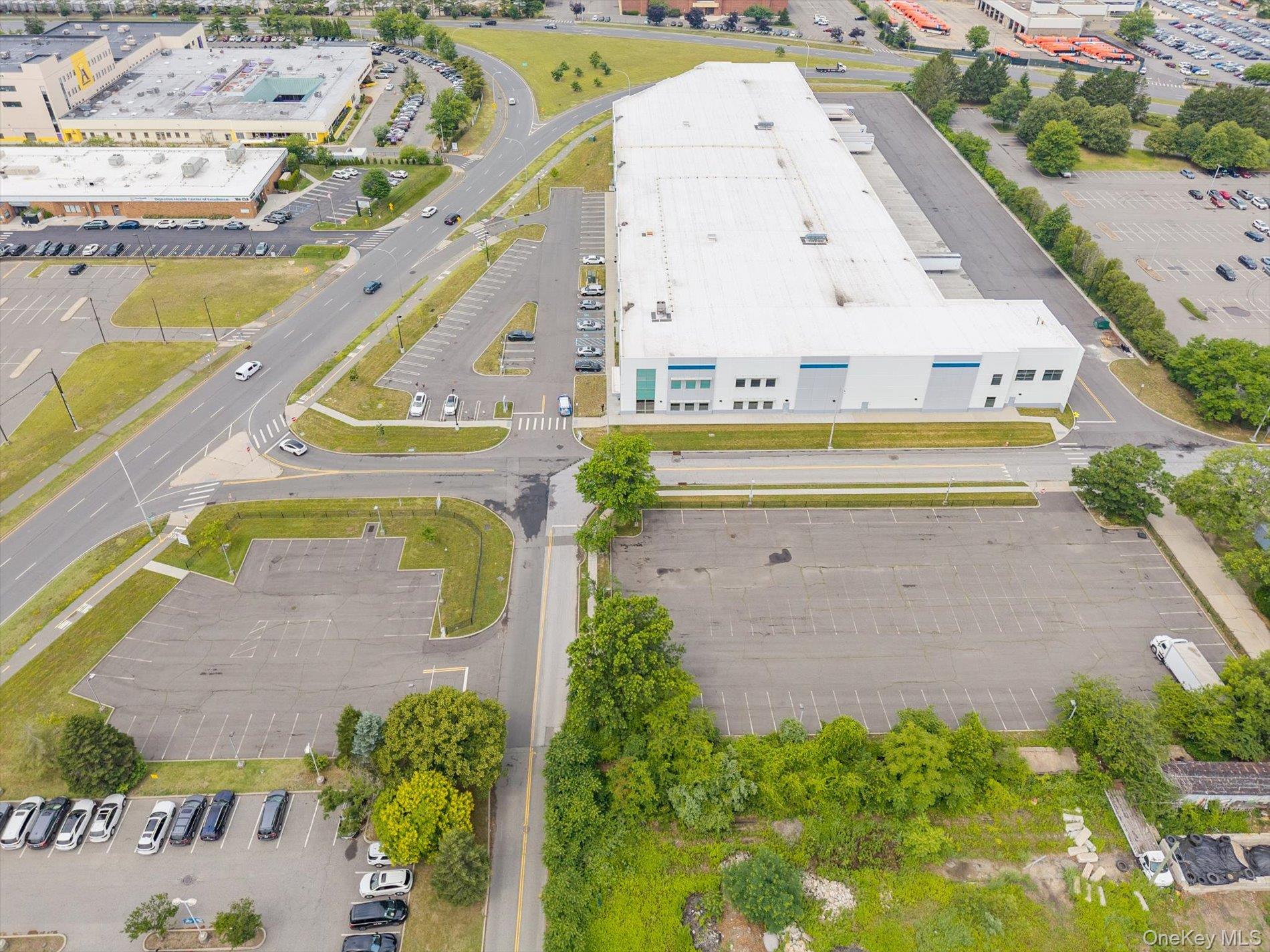 107 Charles Lindbergh Boulevard Property Photo 8