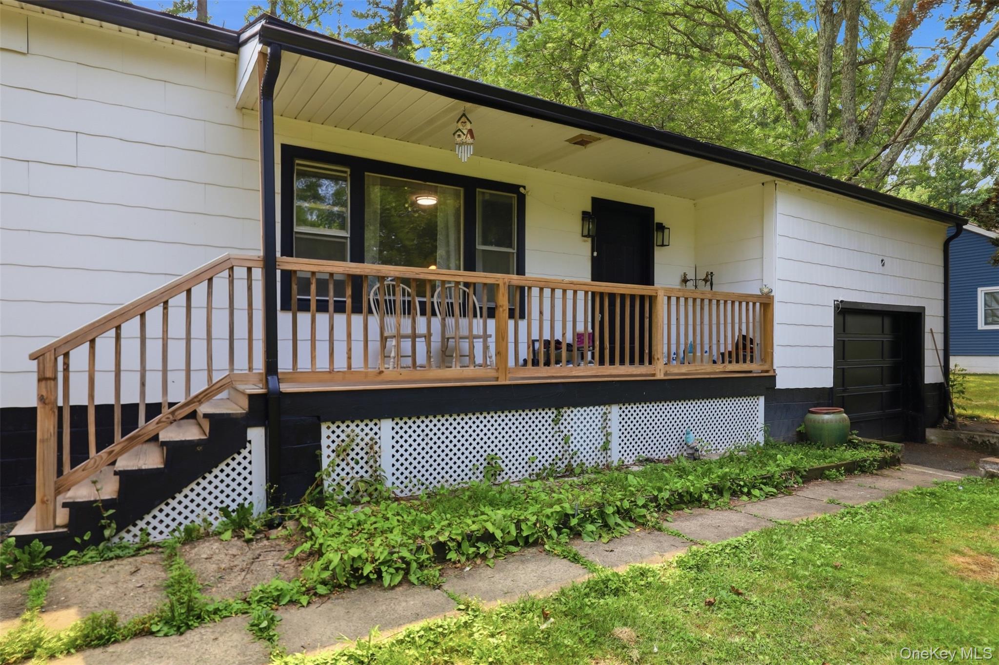 98 Dellay Avenue Property Photo 2