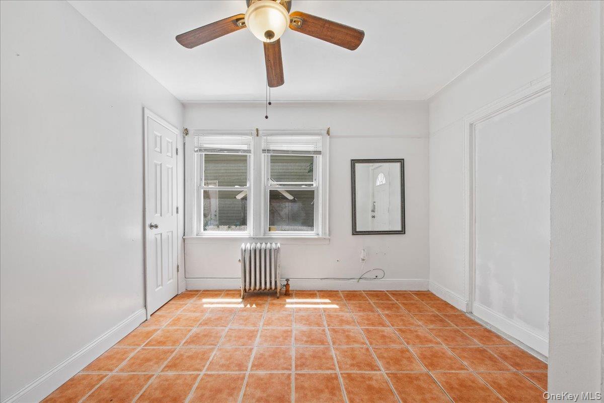 11956 Farmers Boulevard Property Photo 12