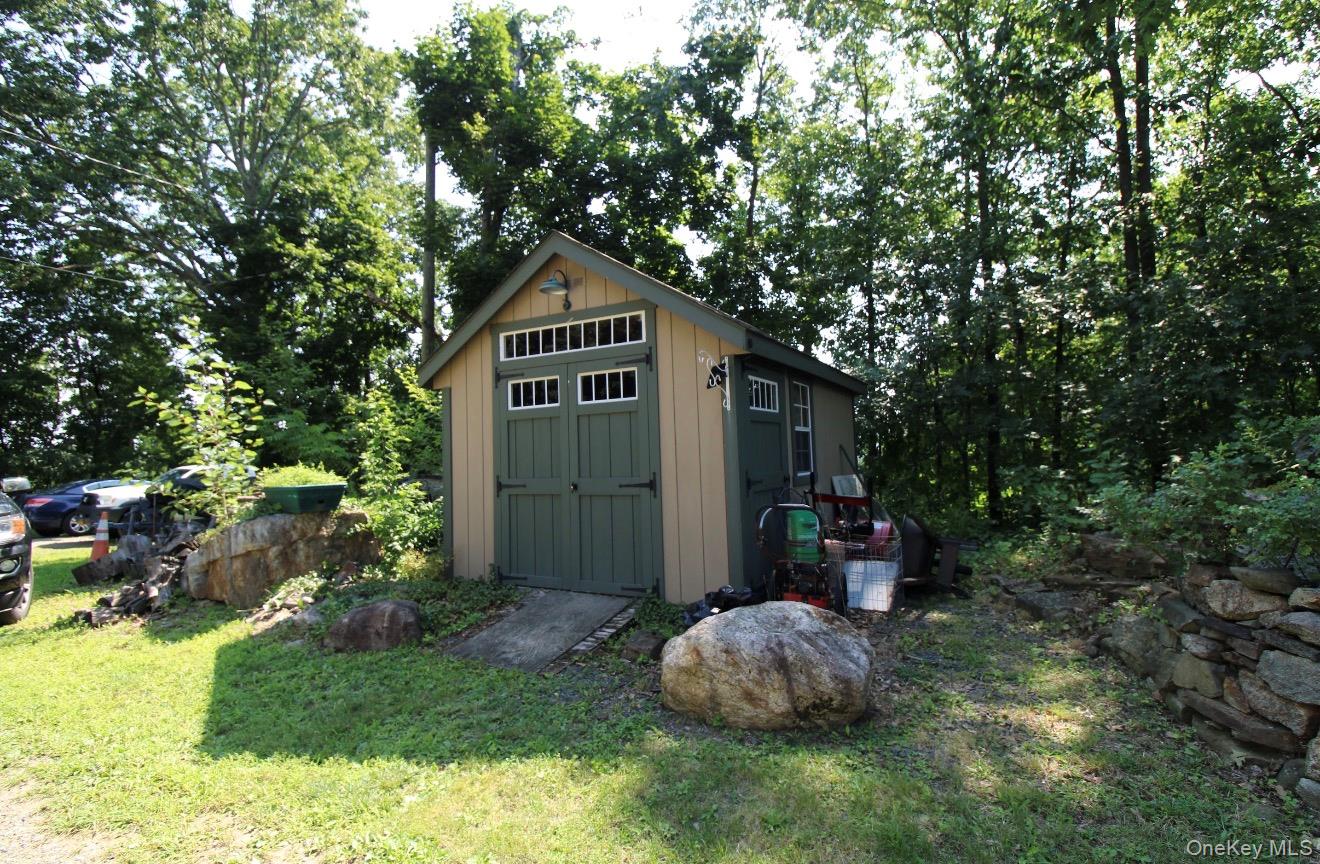 7 Graziano Lane Property Photo 26