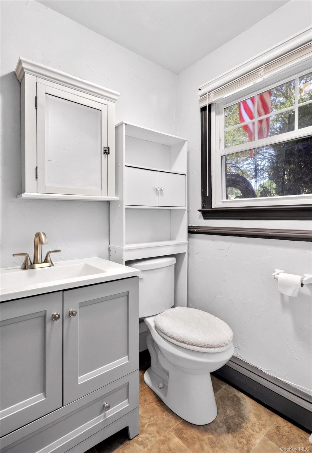6 Gail Lane Property Photo 15