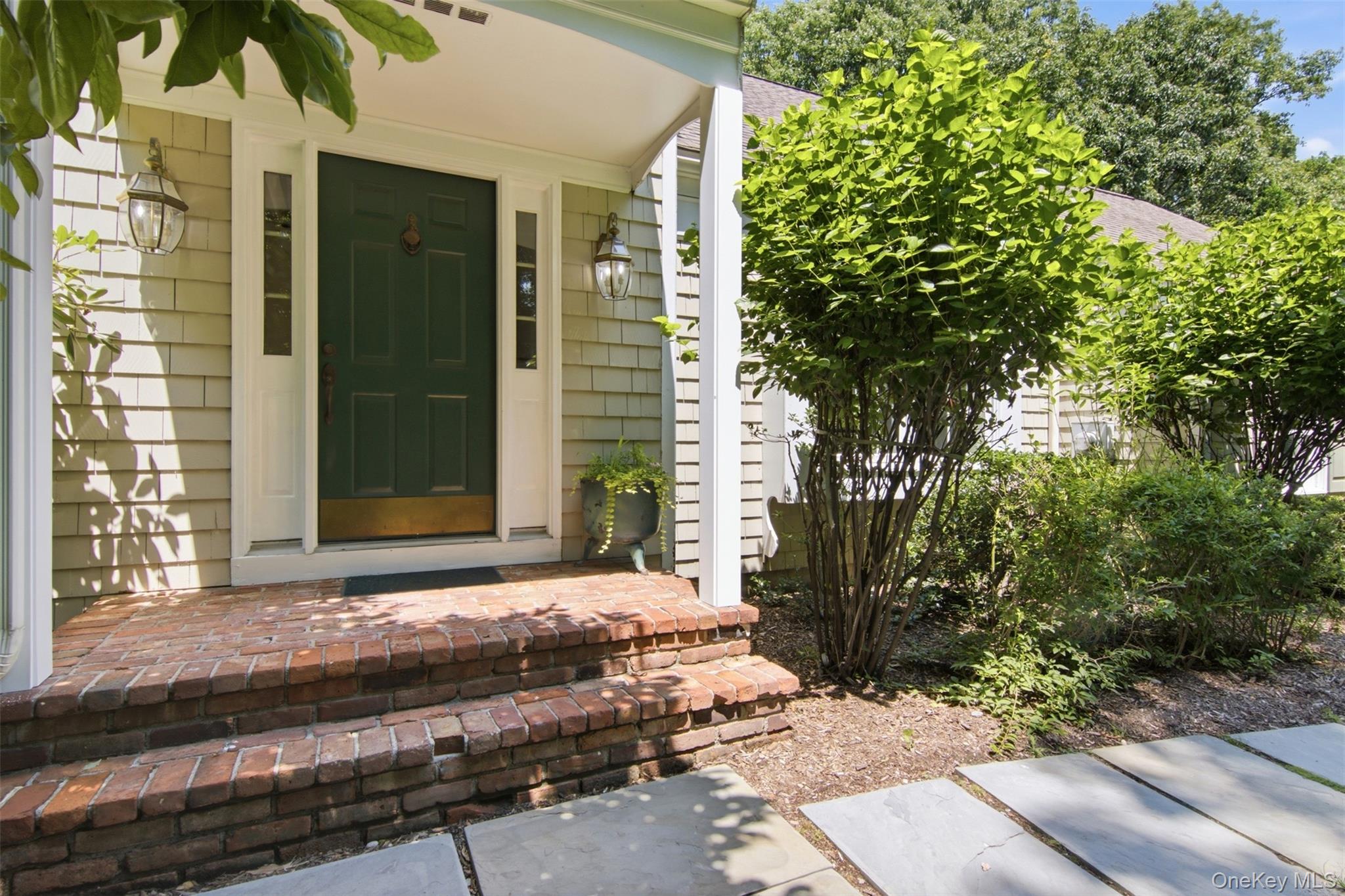 16 Old Field Lane Property Photo 4