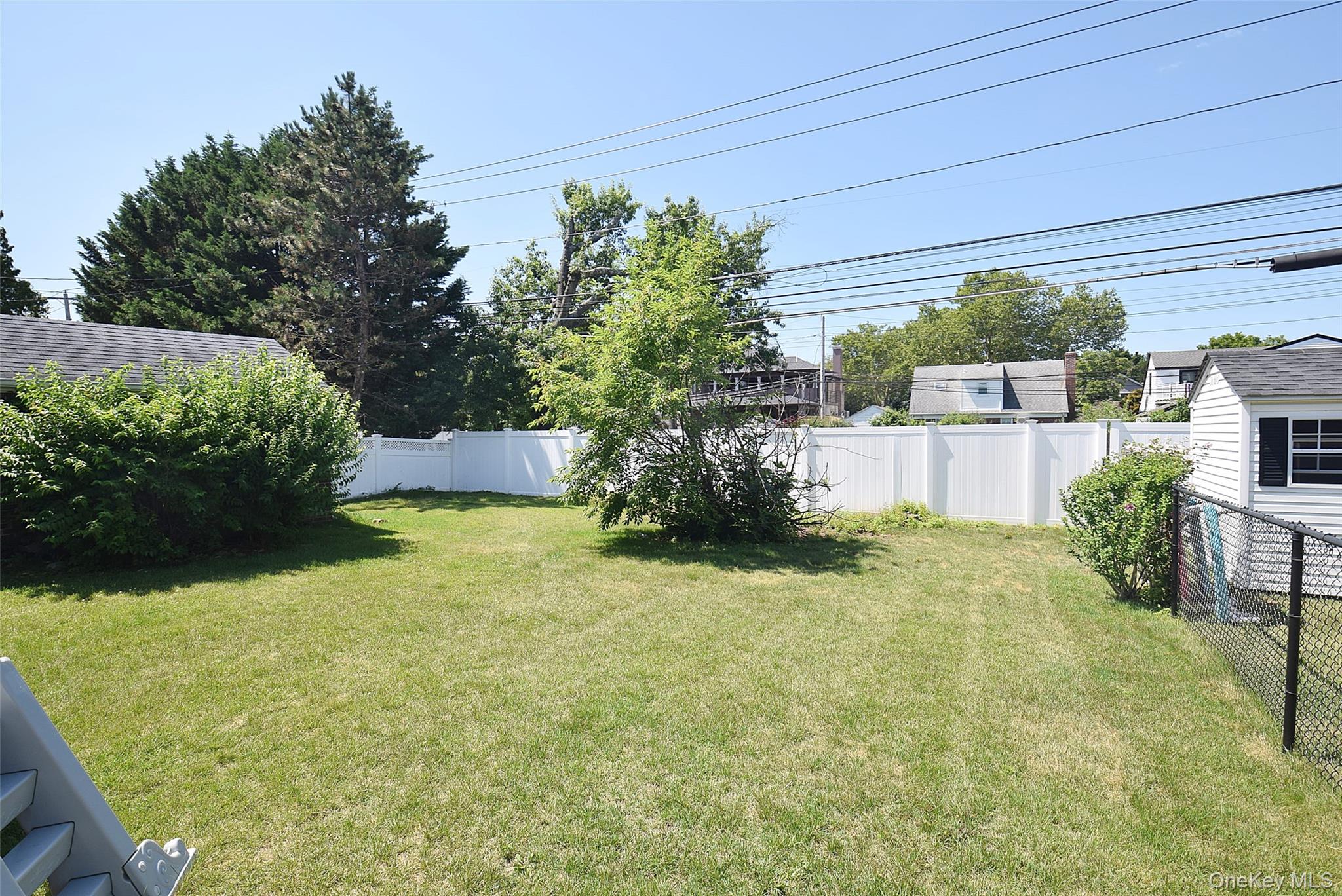 35 Rose Lane Property Photo 23