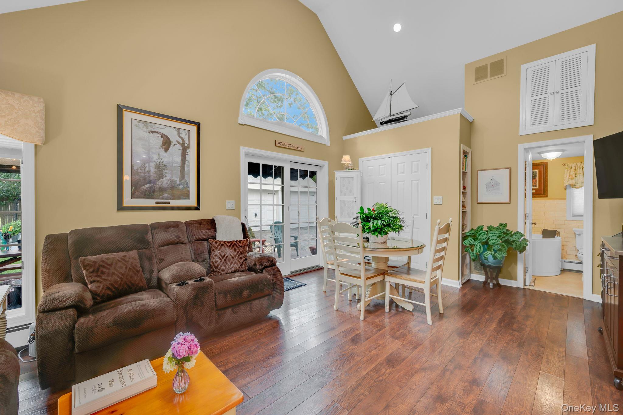 527 Brooklyn Boulevard Property Photo 14