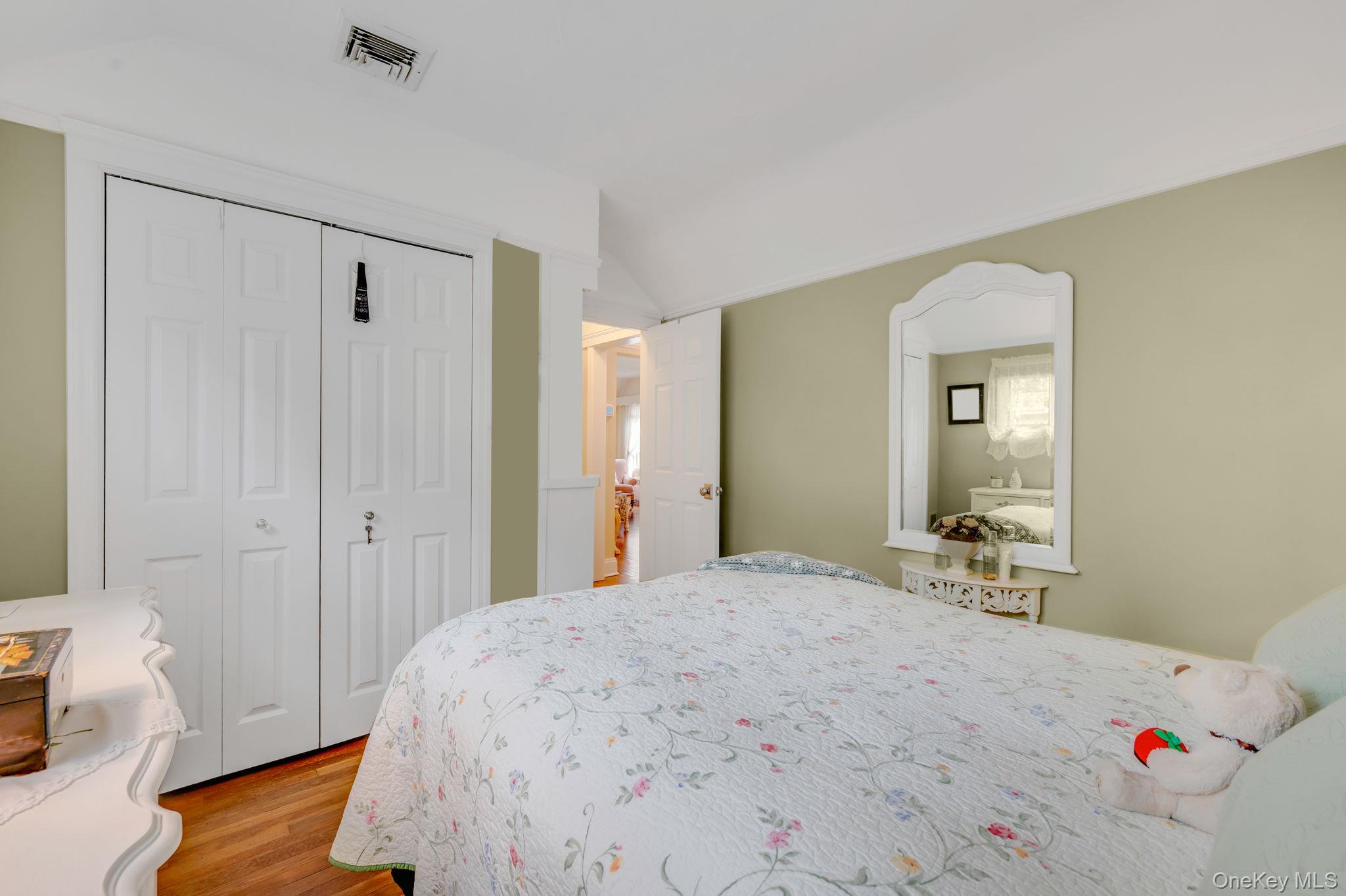 527 Brooklyn Boulevard Property Photo 18