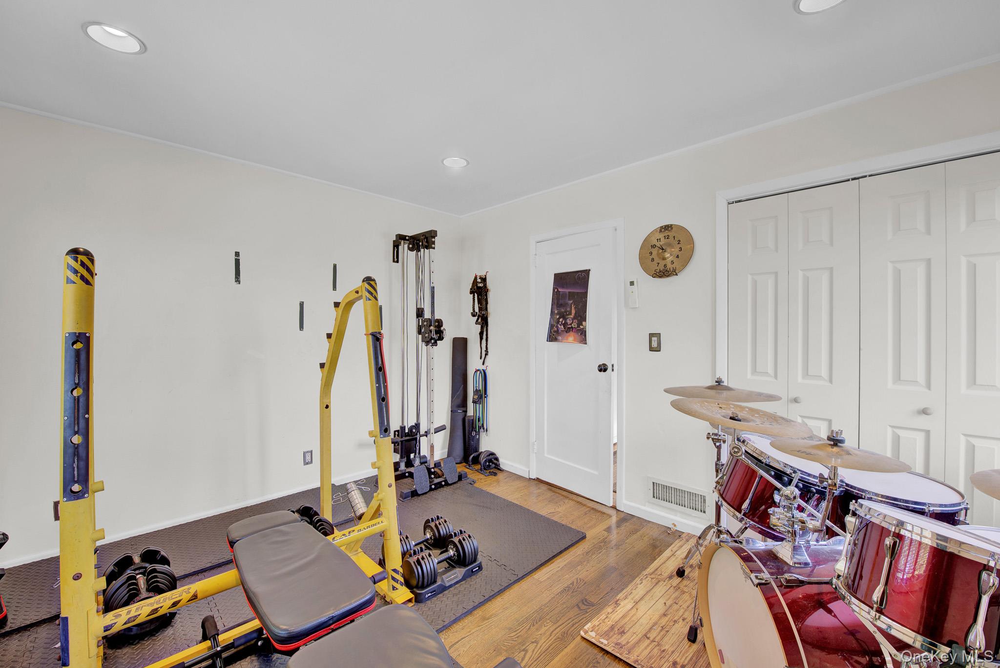 3477 Woodward Street Property Photo 17