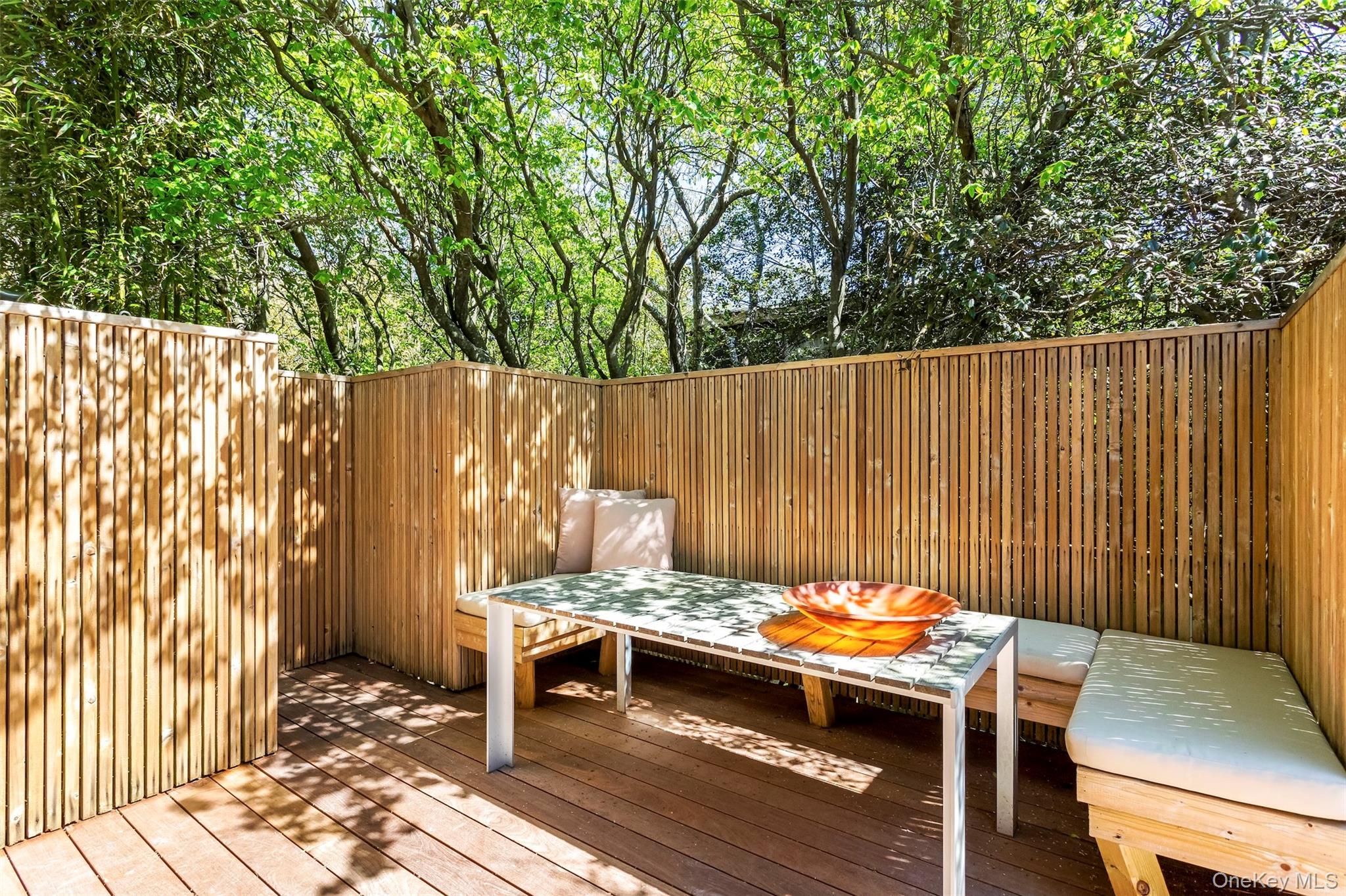 487 Tarpon Walk Property Photo 4