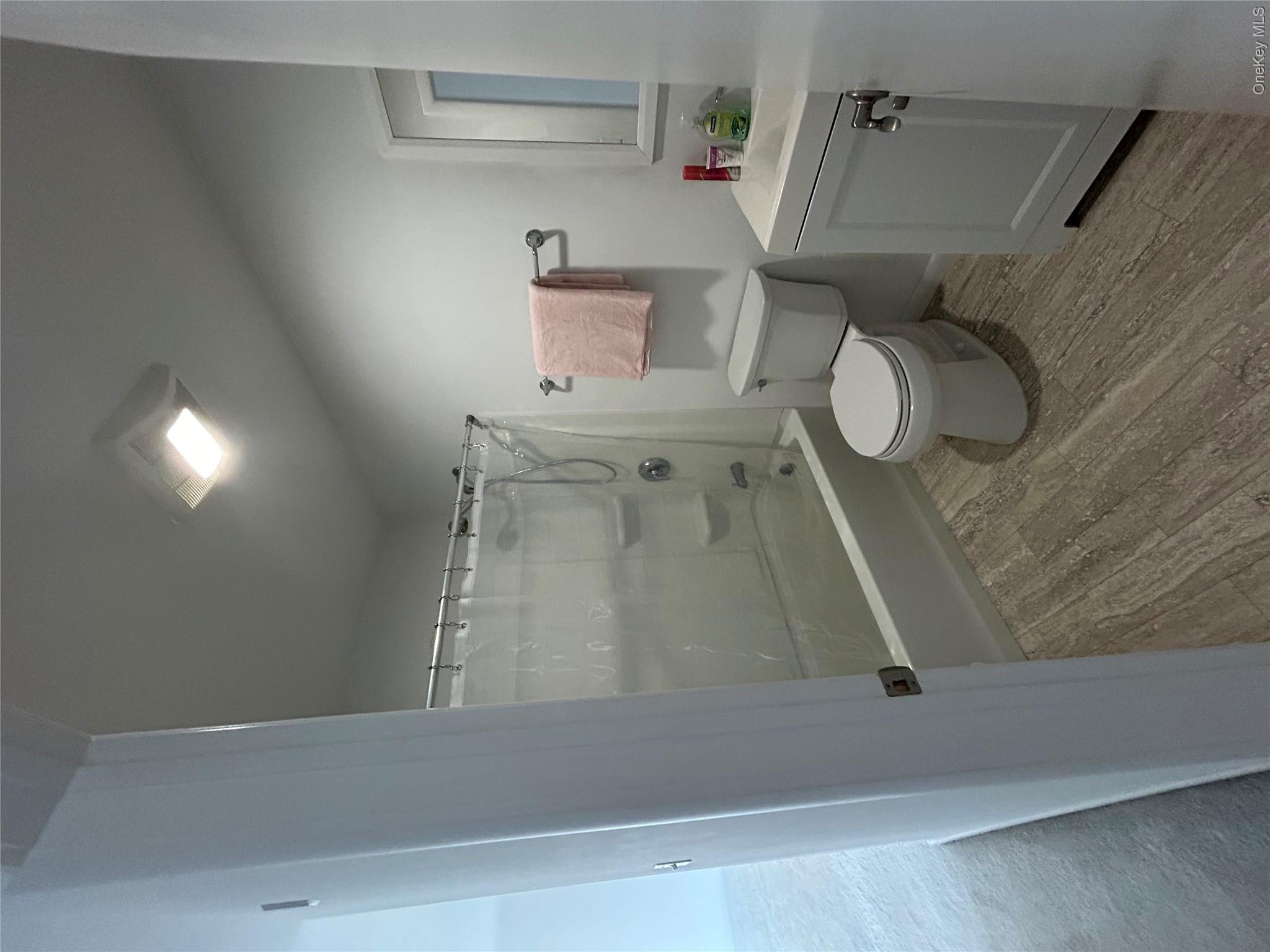 493 Sierra Vista Lane Property Photo 7