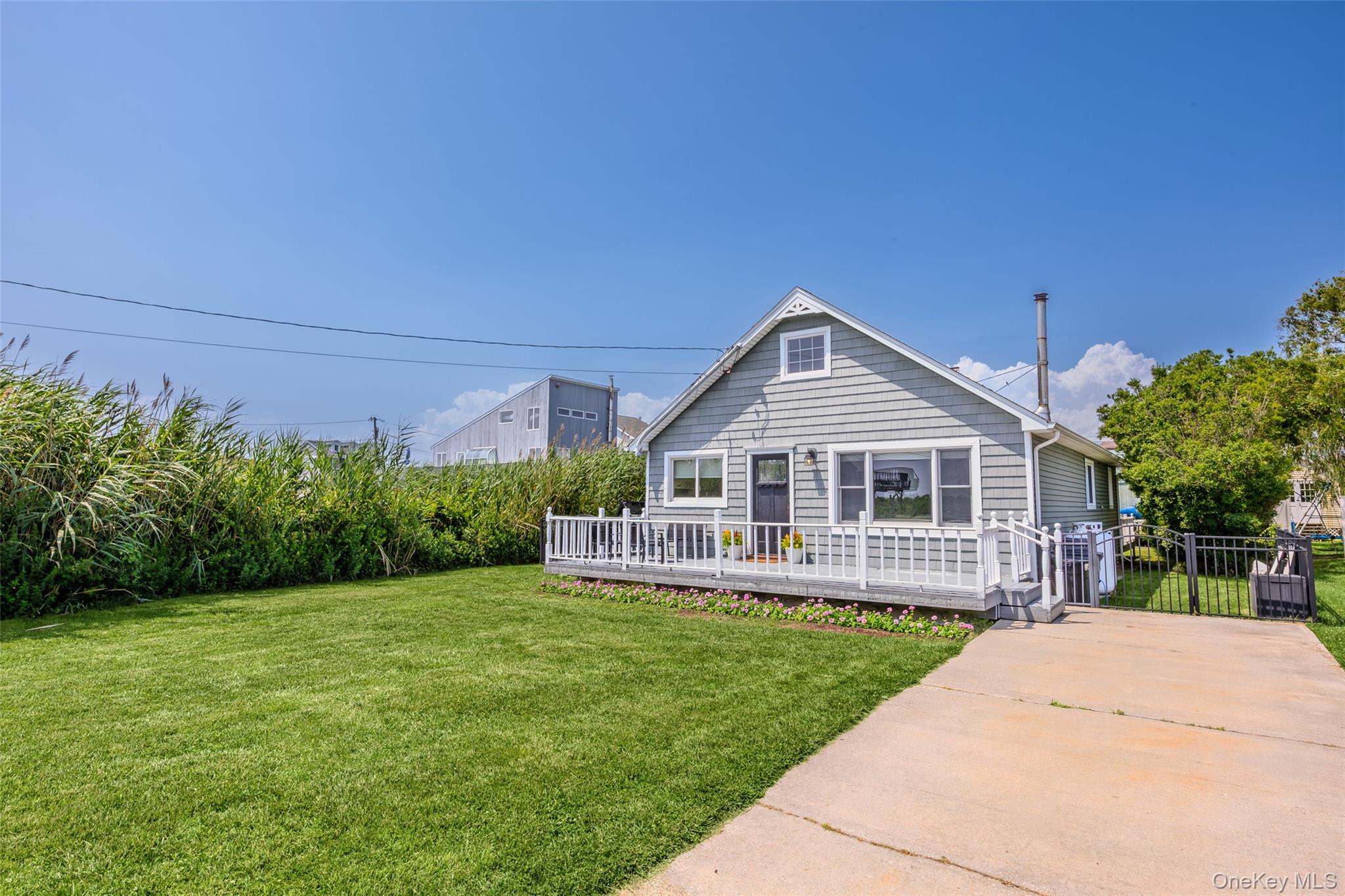 7 Edwards Drive Property Photo 2